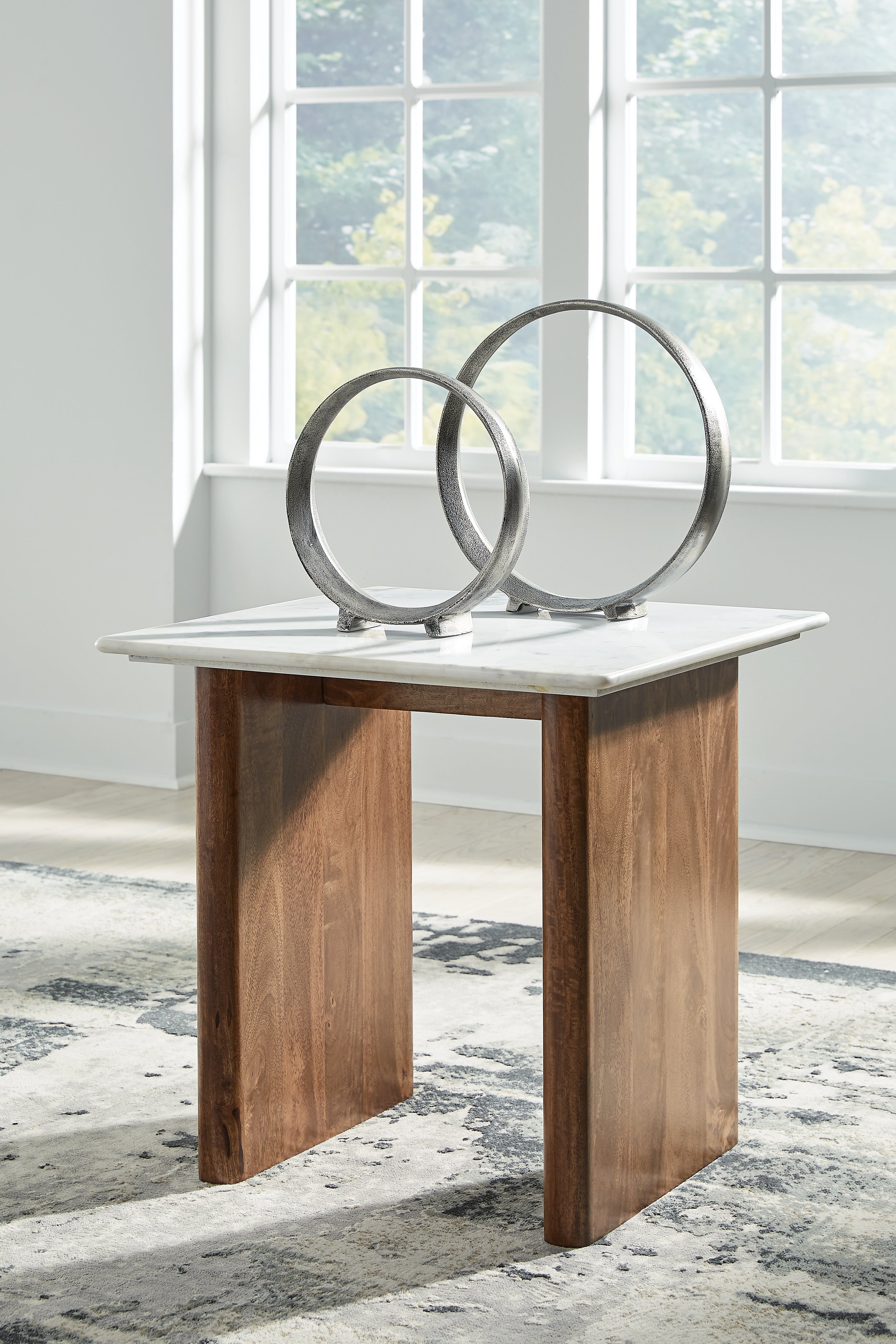 Isanti Light Brown/White End Table - T662-3 - Bien Home Furniture & Electronics