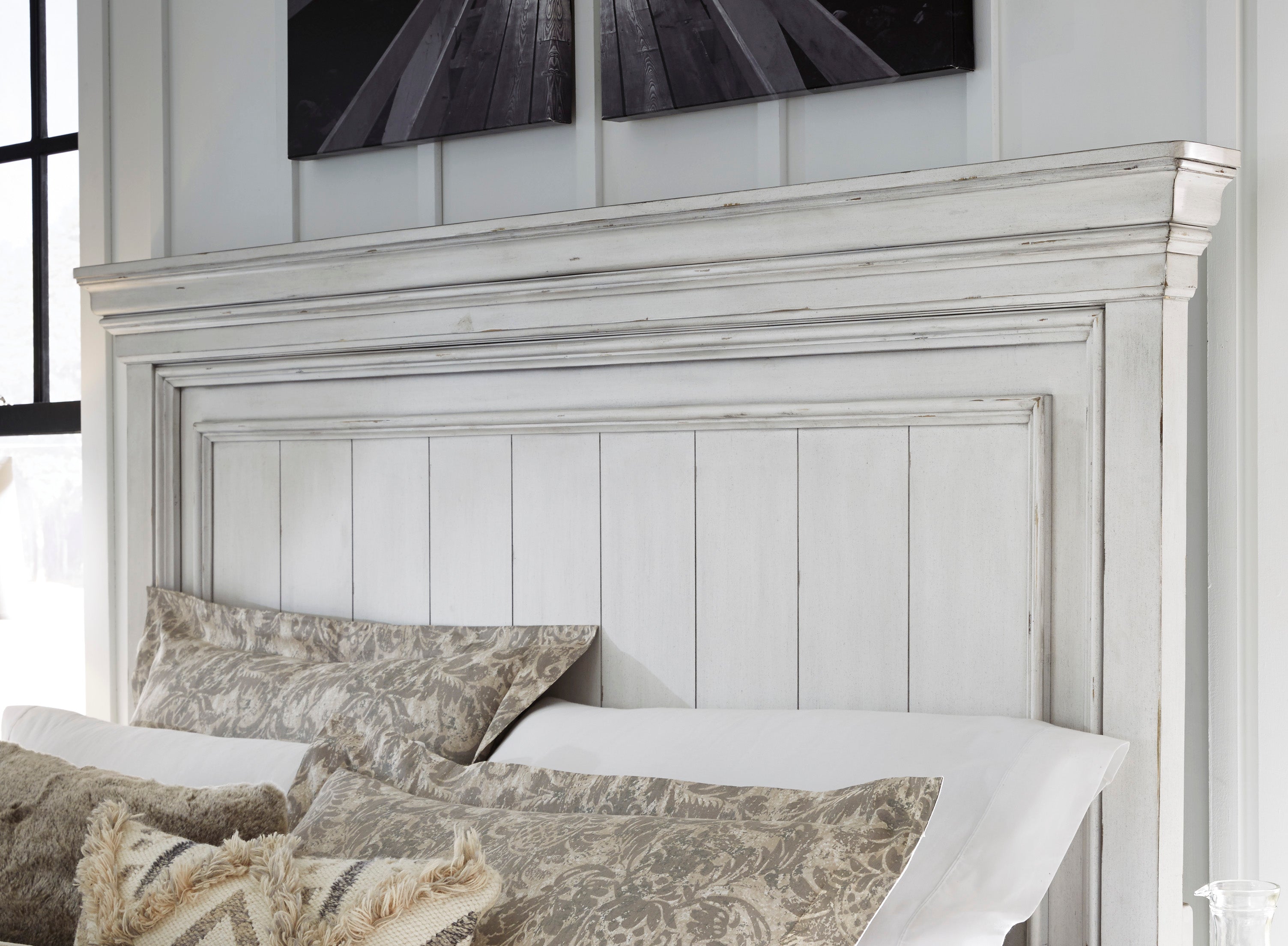Kanwyn Whitewash Panel Storage Bedroom Set - SET | B777-56S | B777-58 | B777-97 | B777-31 | B777-36 | B777-93 | B777-46 - Bien Home Furniture & Electronics