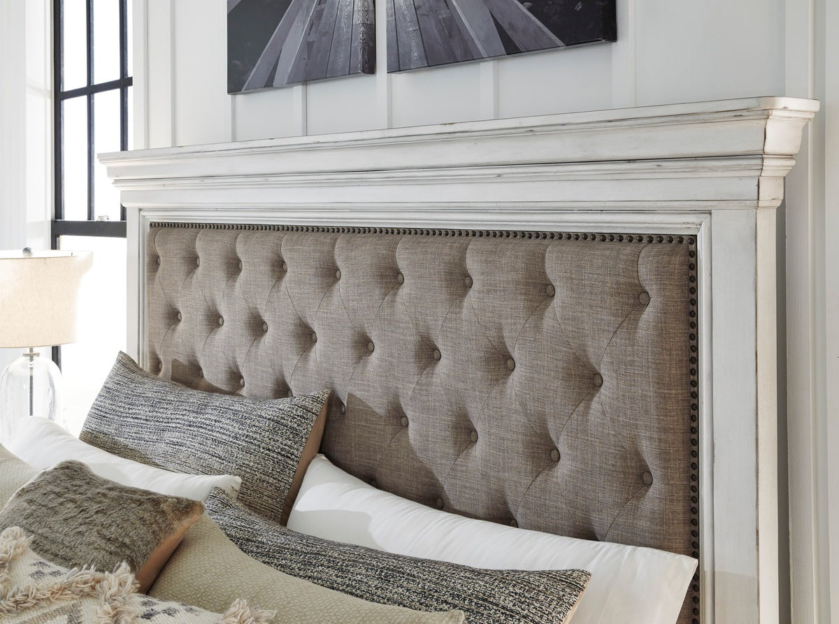 Kanwyn Whitewash Queen Upholstered Storage Bed - SET | B777-54S | B777-157 | B777-96 - Bien Home Furniture & Electronics