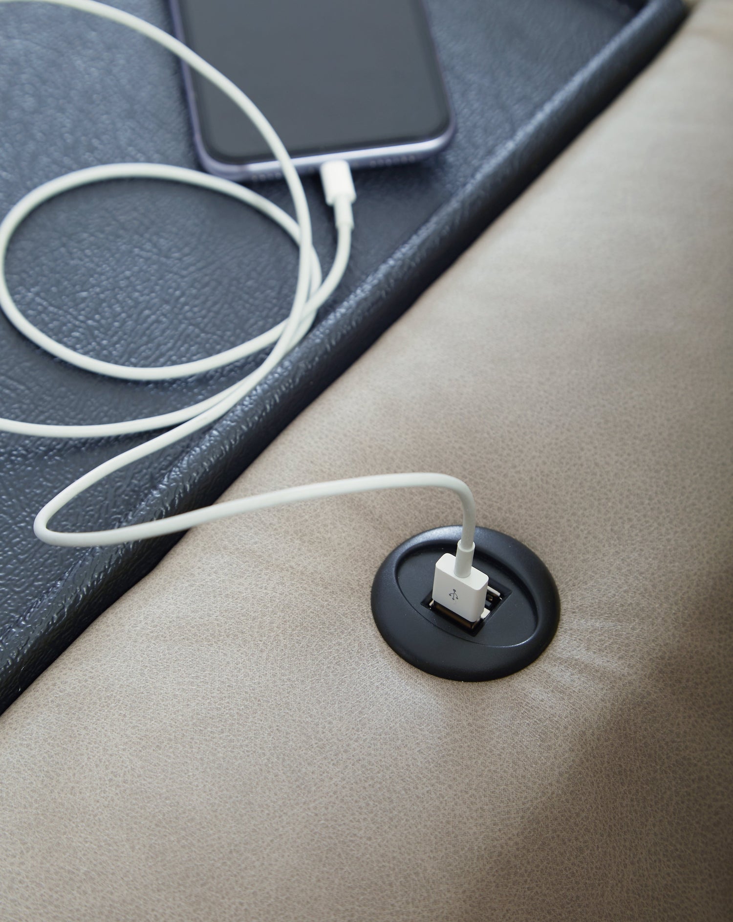 Lavenhorne Pebble Reclining Sofa with Drop Down Table - 6330789 - Bien Home Furniture & Electronics