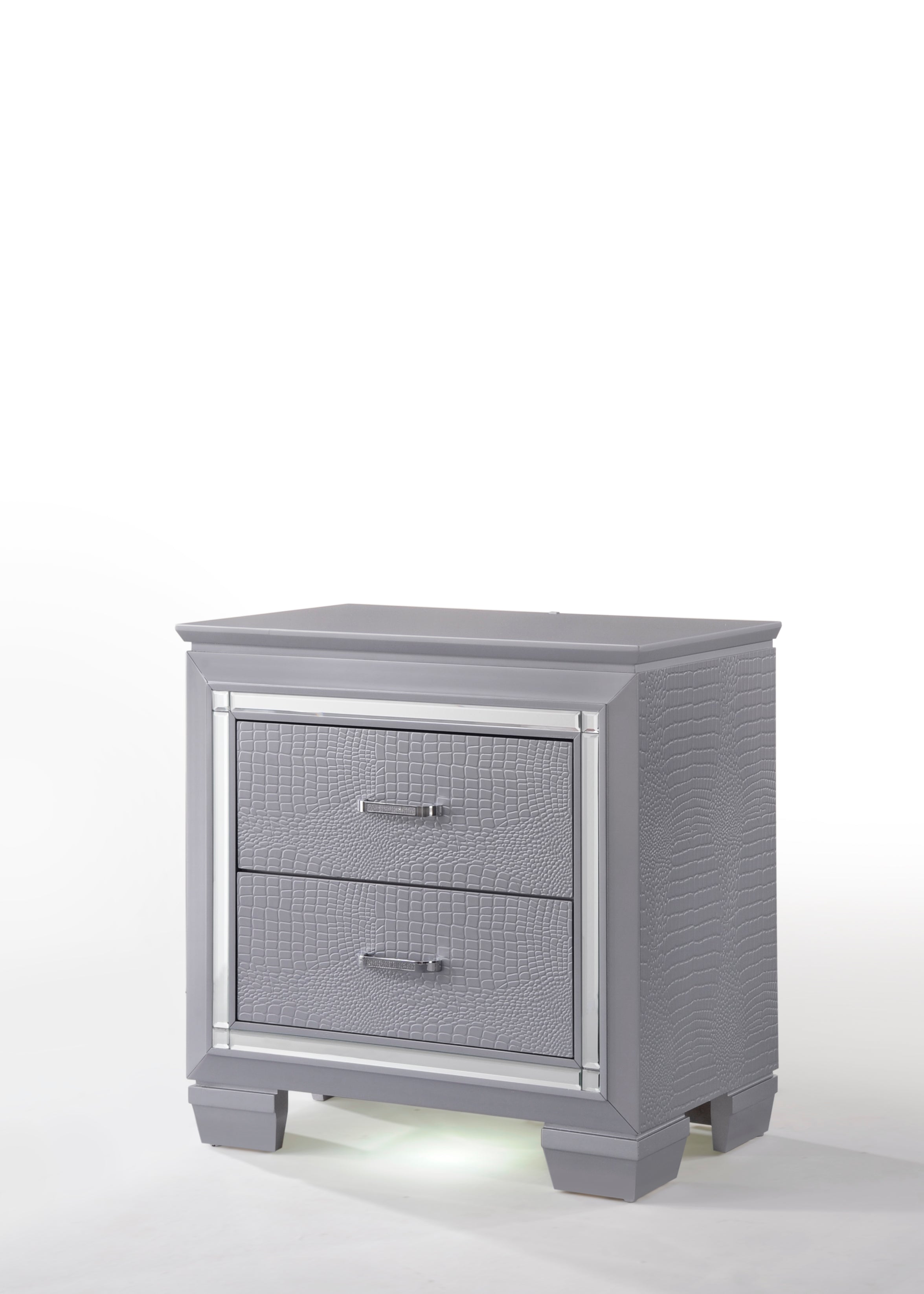 Lillian Silver Nightstand - B7100-2 - Bien Home Furniture &amp; Electronics