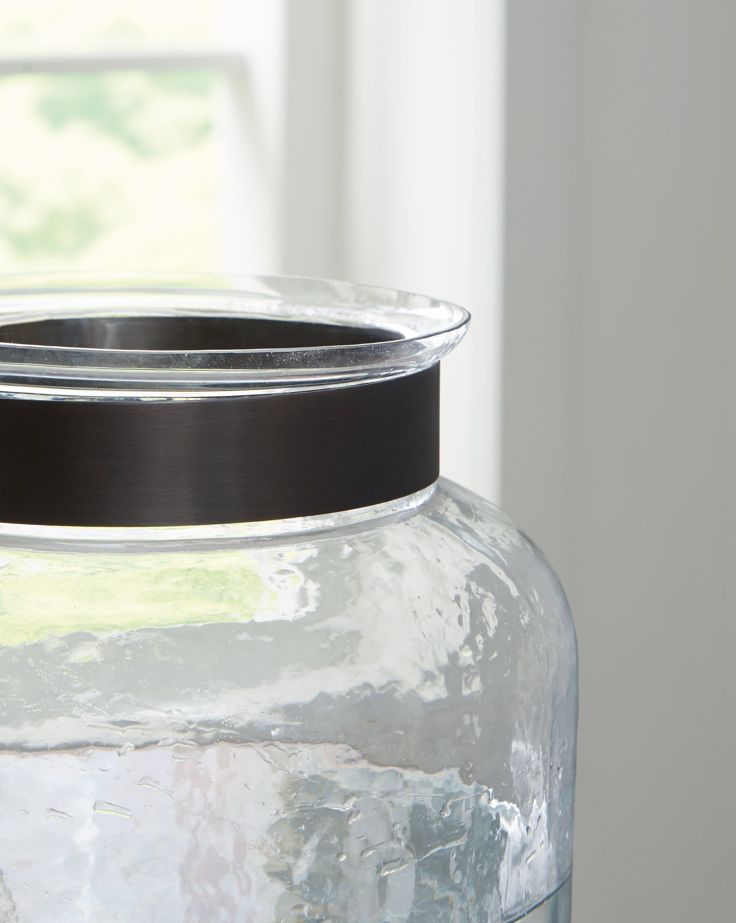 Lukasvale Clear/Pewter Finish Vase - A2000586 - Bien Home Furniture & Electronics