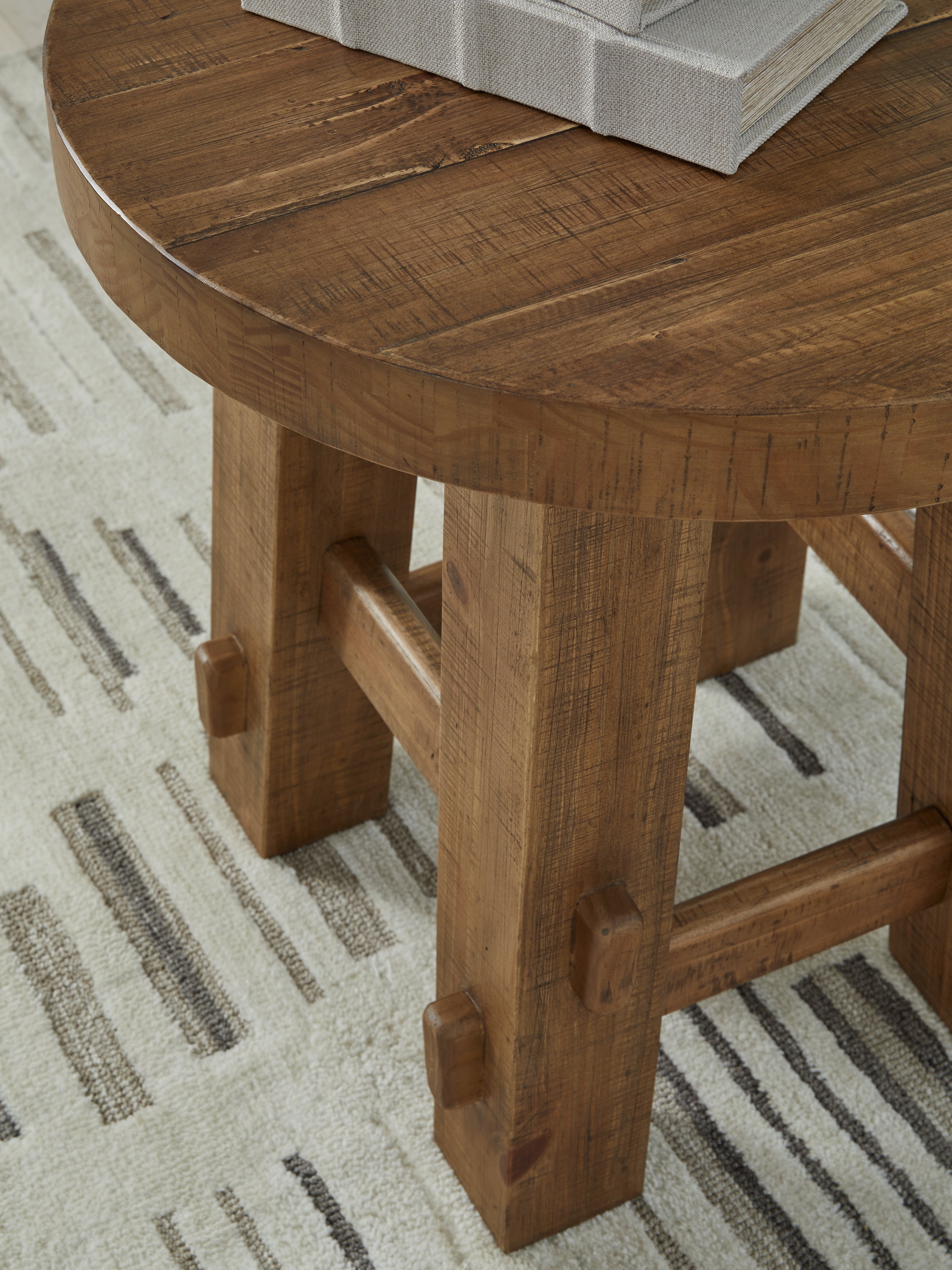 Mackifeld Warm Brown End Table - T724-6 - Bien Home Furniture & Electronics