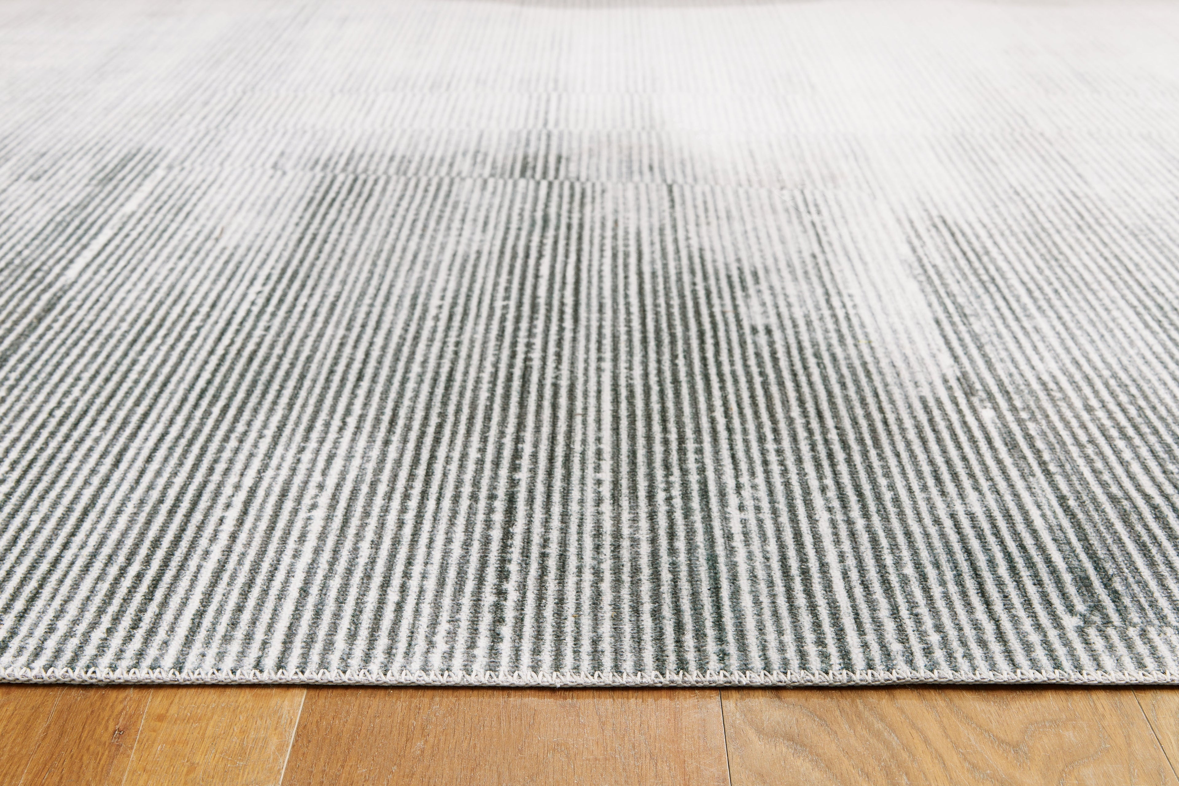 Milset Black/White/Gray Large Rug - R406251 - Bien Home Furniture & Electronics