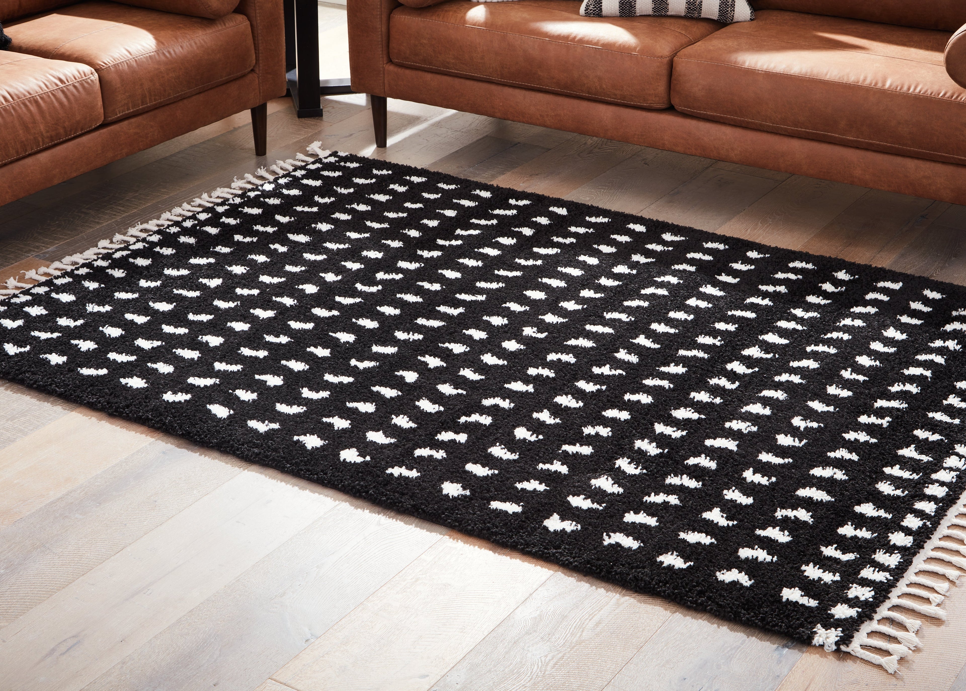 Minston Black/White 8&