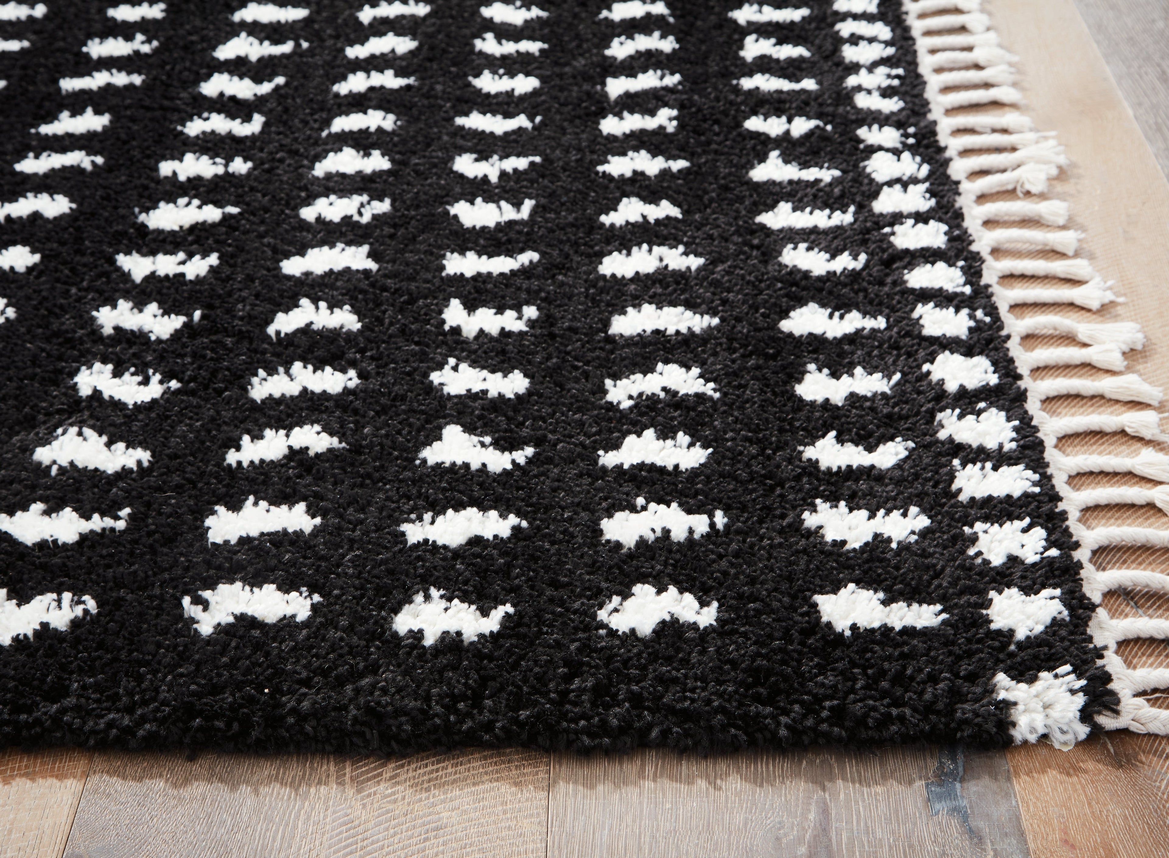Minston Black/White 8&