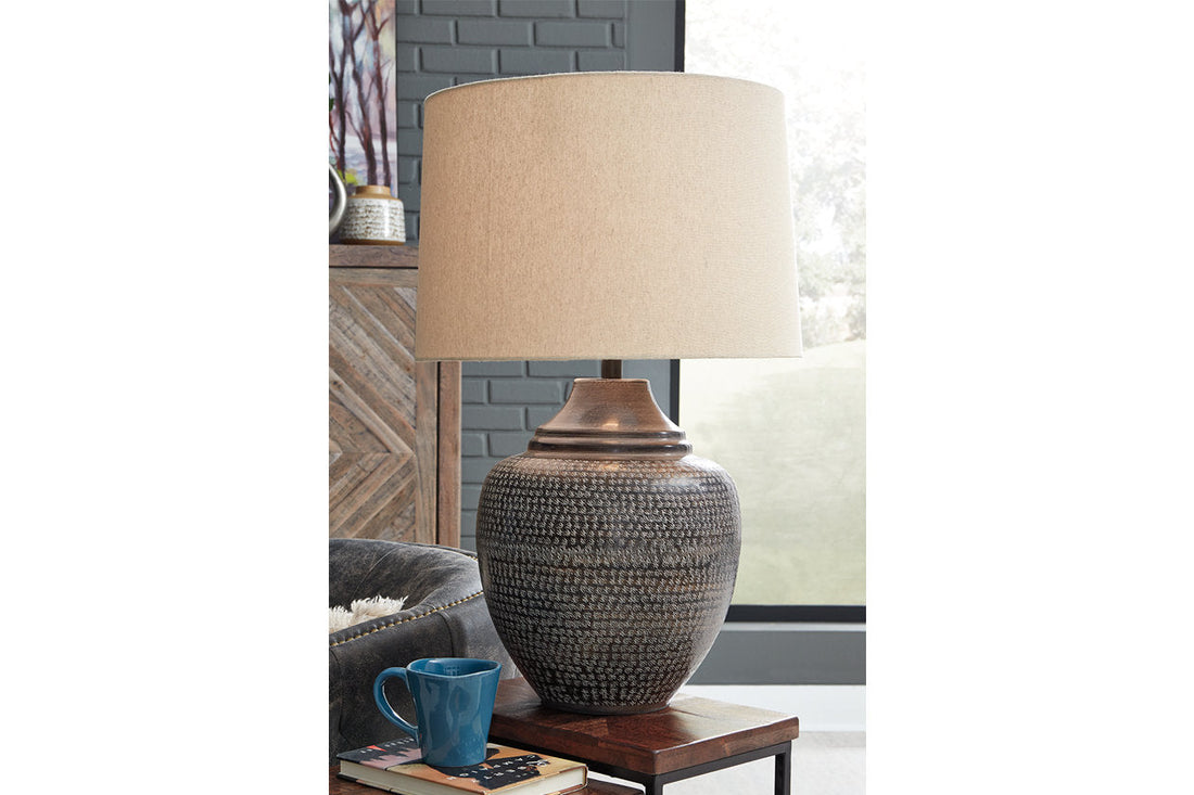 Olinger Brown Table Lamp - L207404 - Bien Home Furniture &amp; Electronics
