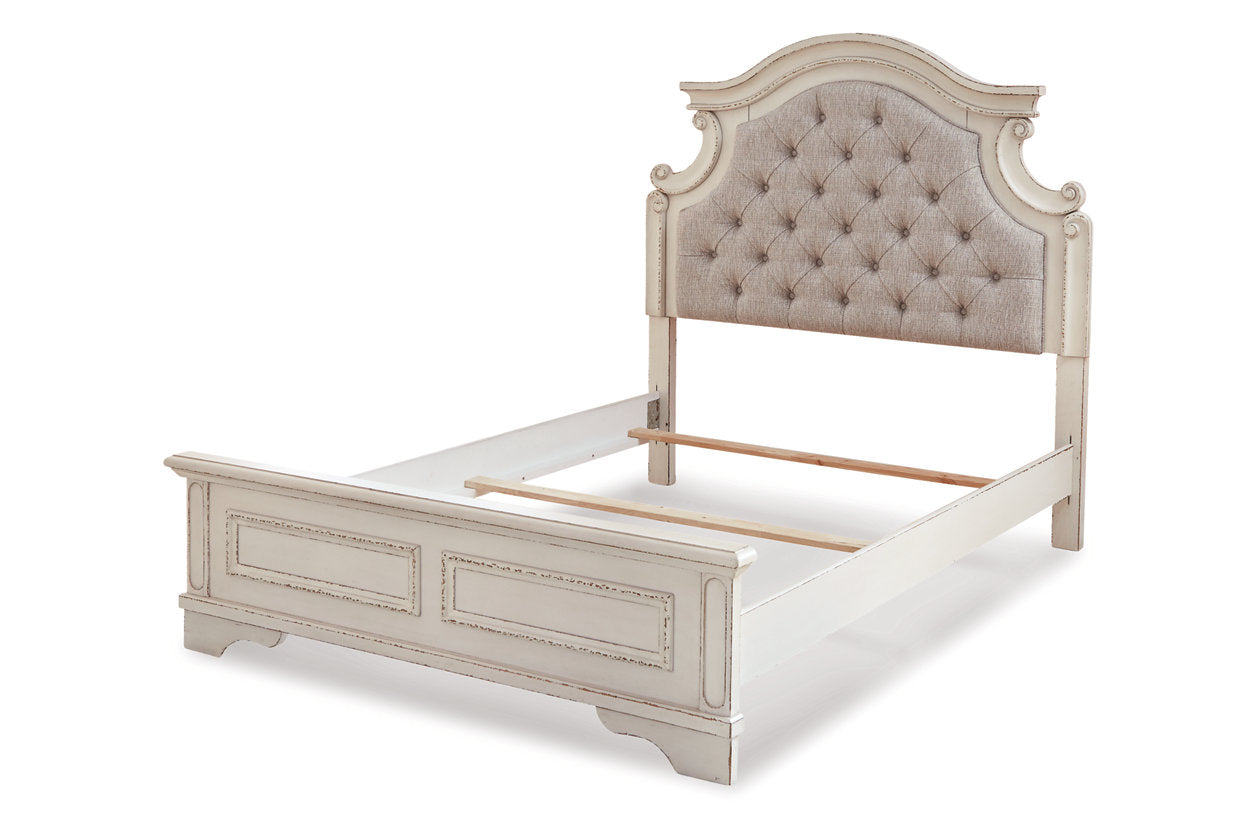 Realyn Chipped White Full Panel Bed - SET | B743-84 | B743-86 | B743-87 - Bien Home Furniture & Electronics