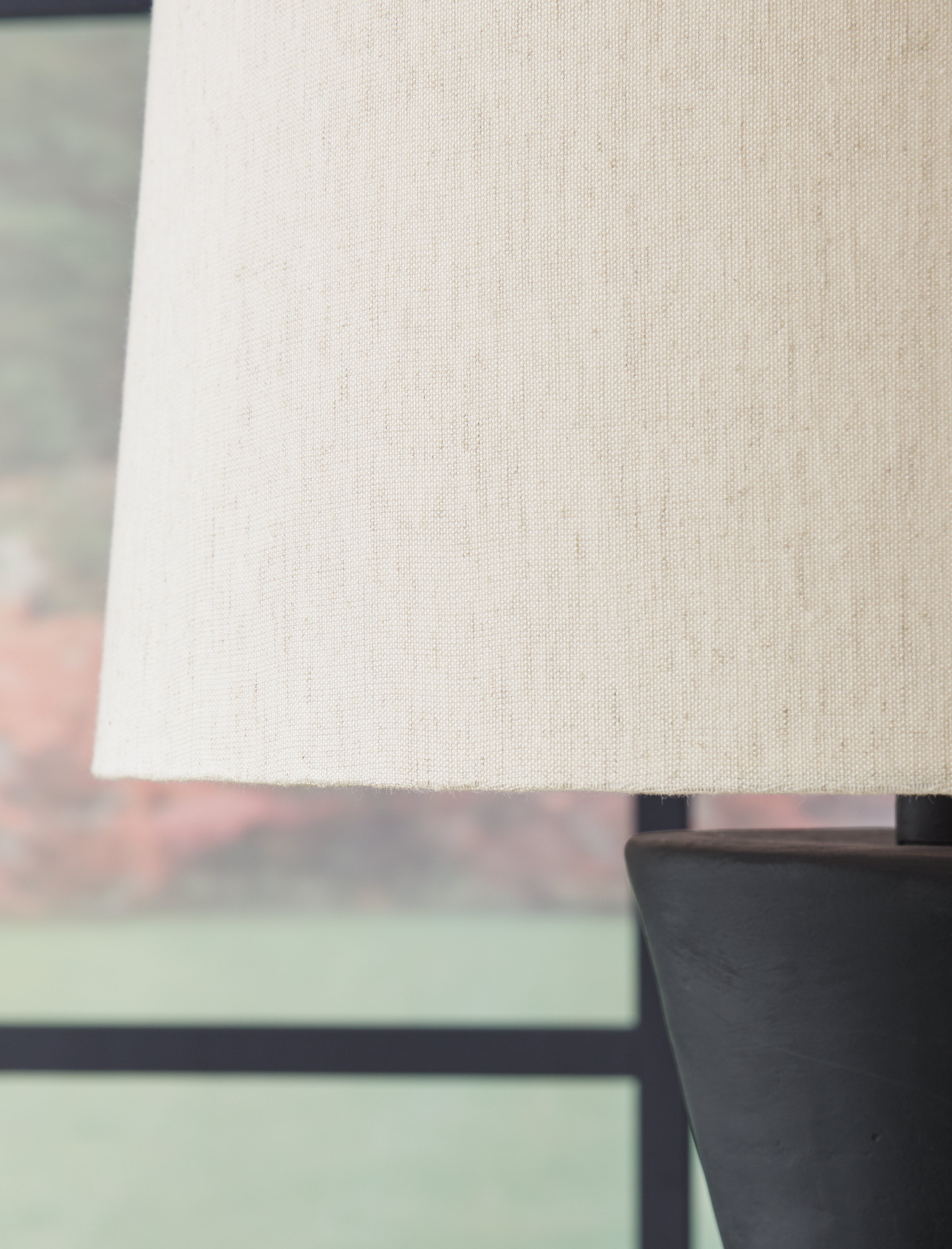 Scarbot Distressed Black Table Lamp (Set of 2) - L243354 - Bien Home Furniture & Electronics