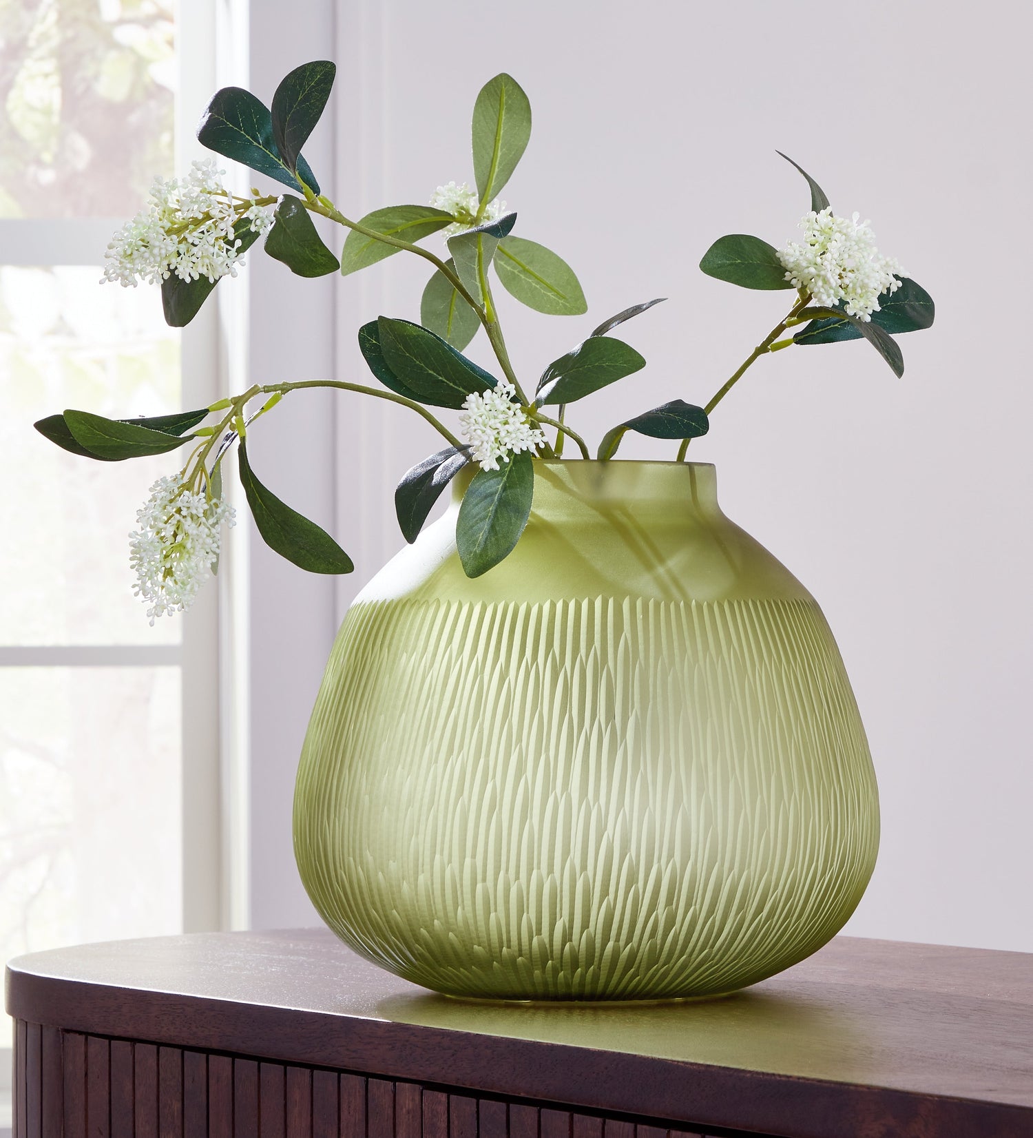 Scottyard Olive Green Vase - A2900007 - Bien Home Furniture &amp; Electronics