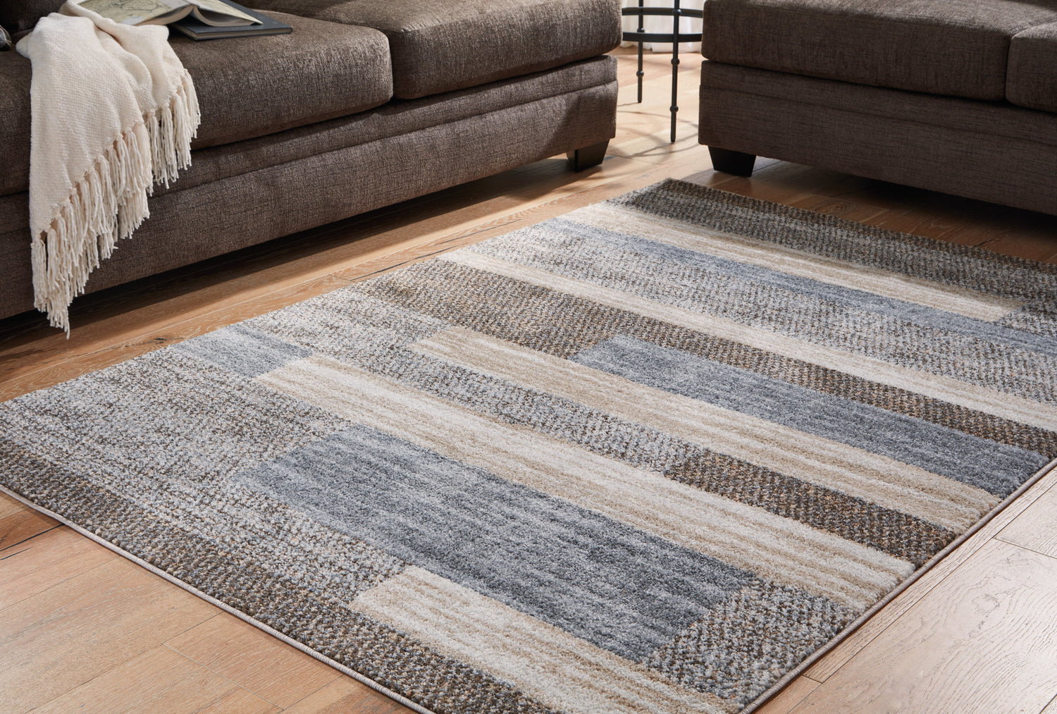 Sethburn Cream/Brown/Gray Large Rug - R406591 - Bien Home Furniture & Electronics