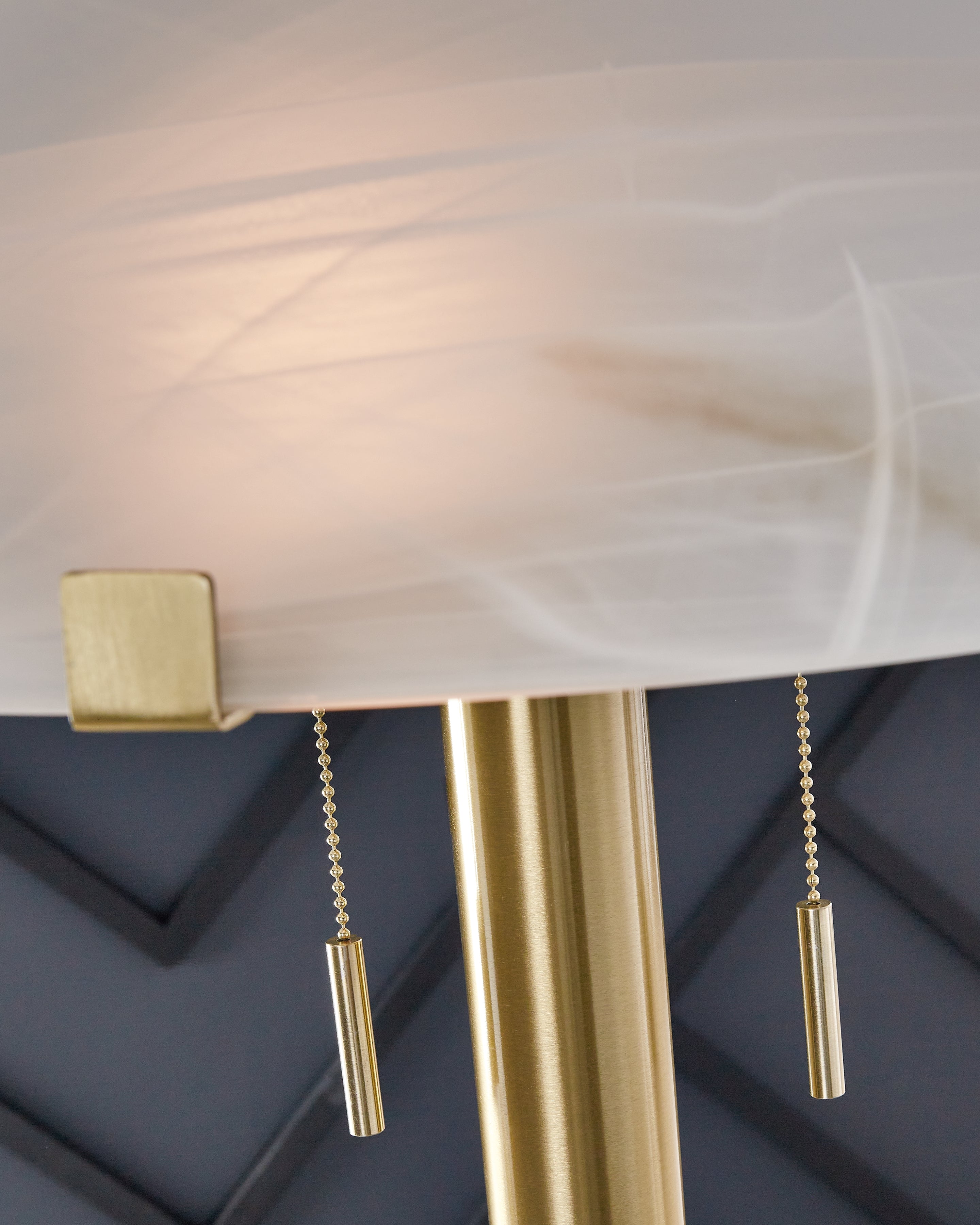 Tobbinsen Brass Finish Floor Lamp - L208421 - Bien Home Furniture & Electronics