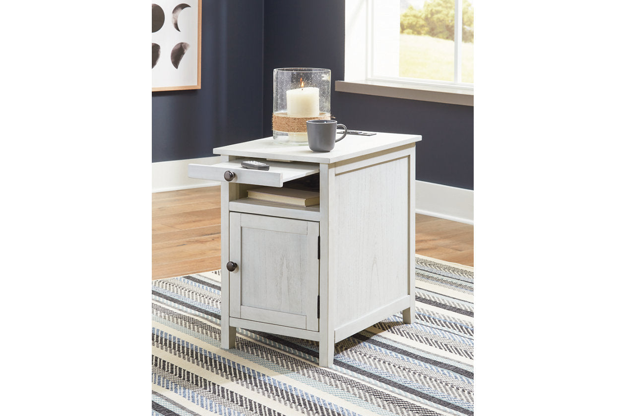Treytown Antique White Chairside End Table - T300-517 - Bien Home Furniture & Electronics