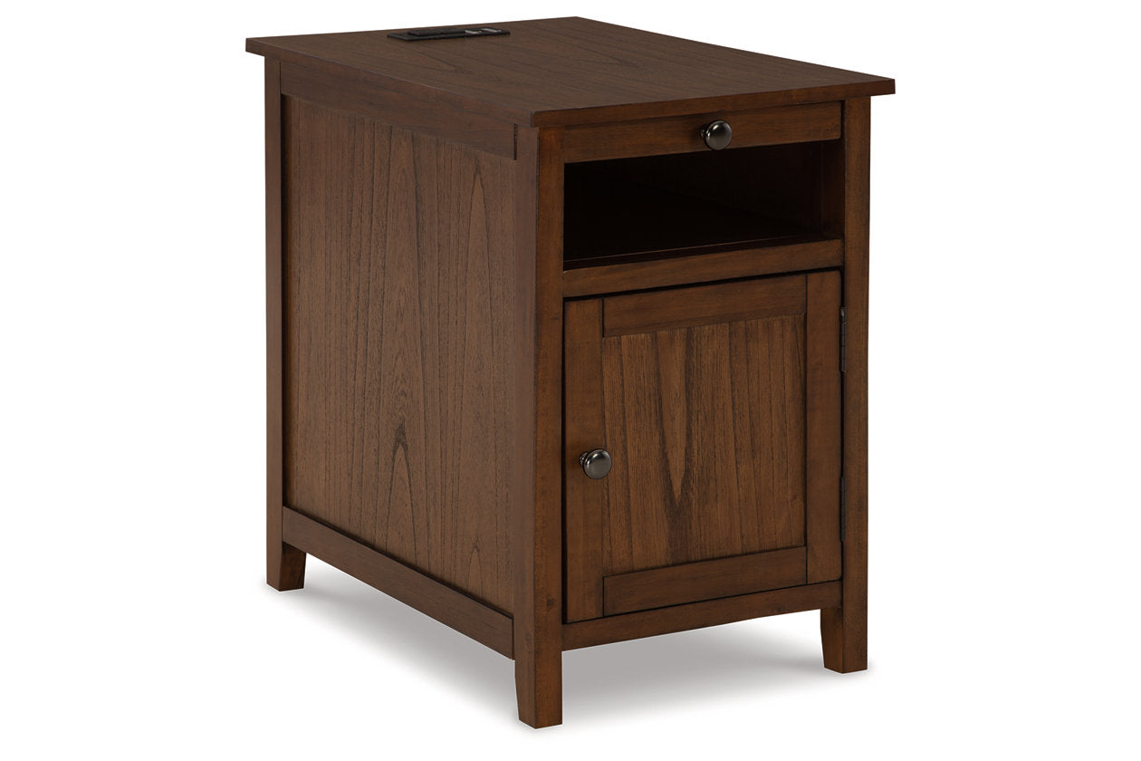 Treytown Brown Chairside End Table - T300-117 - Bien Home Furniture & Electronics