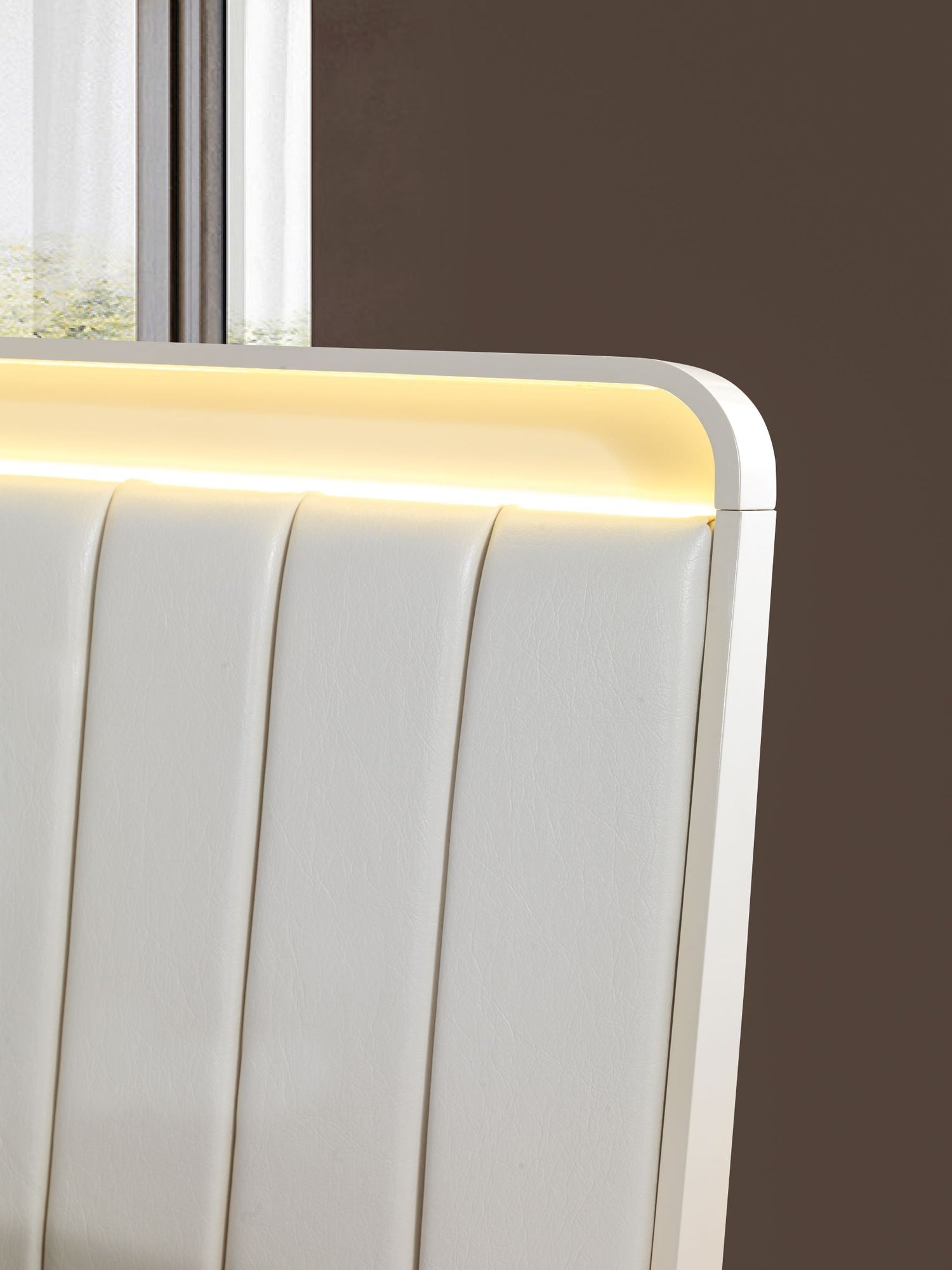 Viola Cream High Gloss Lacquer 4-Piece Queen Bedroom Set - VIOLABEDROOM-4PCQ - Bien Home Furniture & Electronics