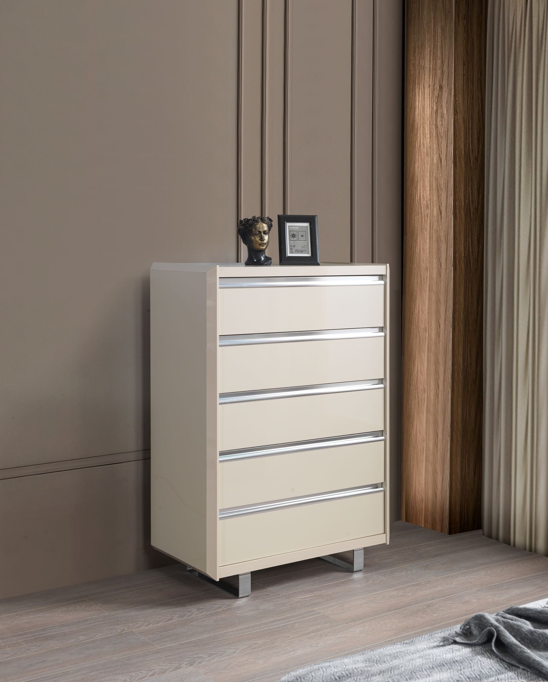Viola Cream High Gloss Lacquer 4-Piece Queen Bedroom Set - VIOLABEDROOM-4PCQ - Bien Home Furniture & Electronics
