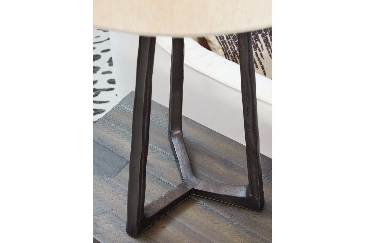 Wynlett Antique Black Table Lamp - L208344 - Bien Home Furniture & Electronics