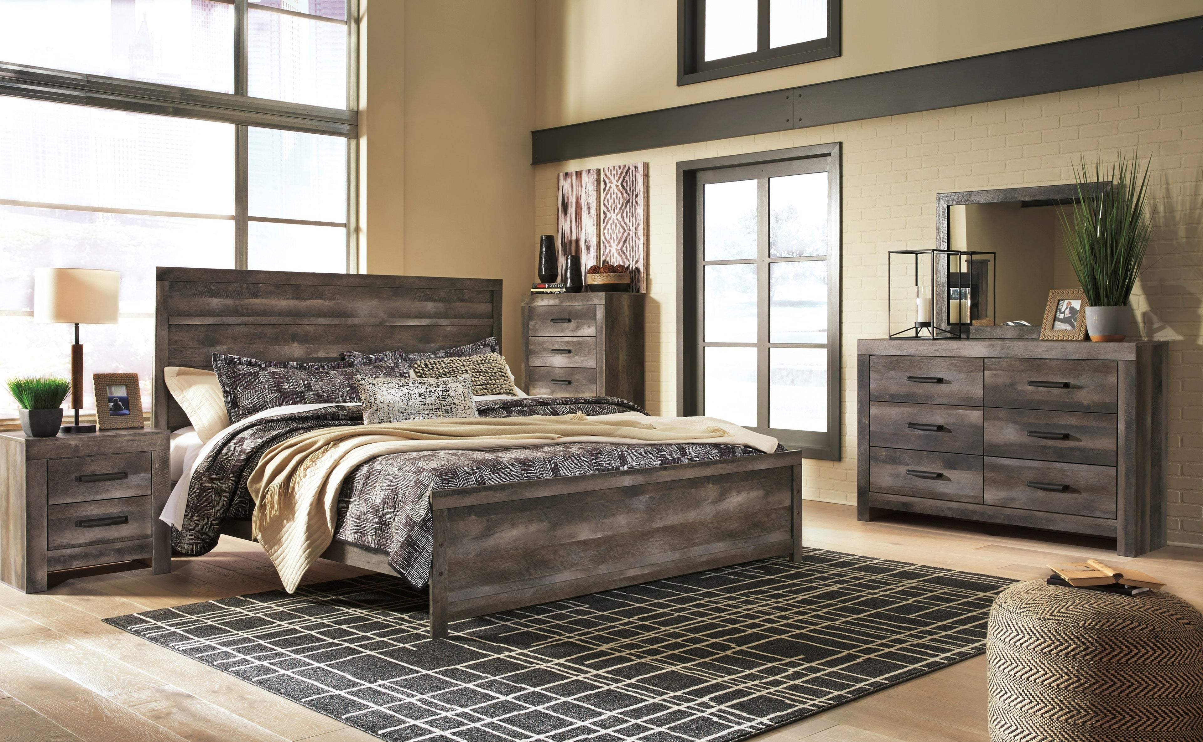 Wynnlow Gray Panel Bedroom Set - SET | B440-72 | B440-97 | B440-31 | B440-36 | B440-92 | B440-46 - Bien Home Furniture & Electronics