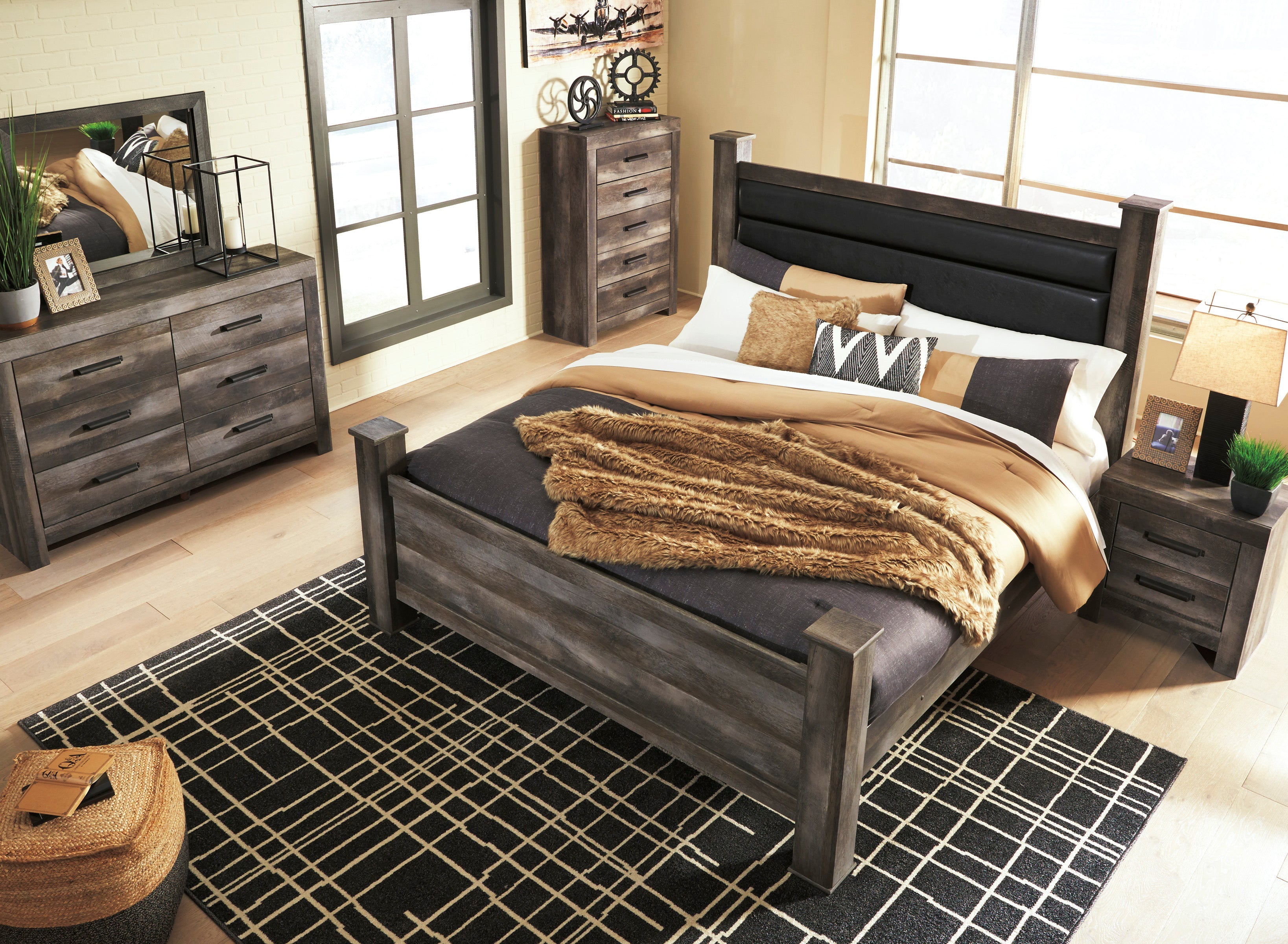 Wynnlow Gray Upholstered Poster Bedroom Set - SET | B440-62 | B440-64 | B440-67N | B440-98 | B440-31 | B440-36 | B440-92 | B440-46 - Bien Home Furniture & Electronics