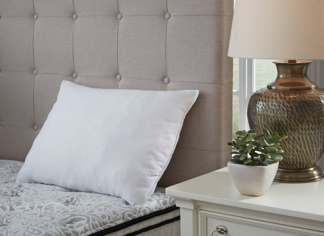 Z123 Pillow Series White Soft Microfiber Pillow, Set of 10 - M82410 - Bien Home Furniture &amp; Electronics