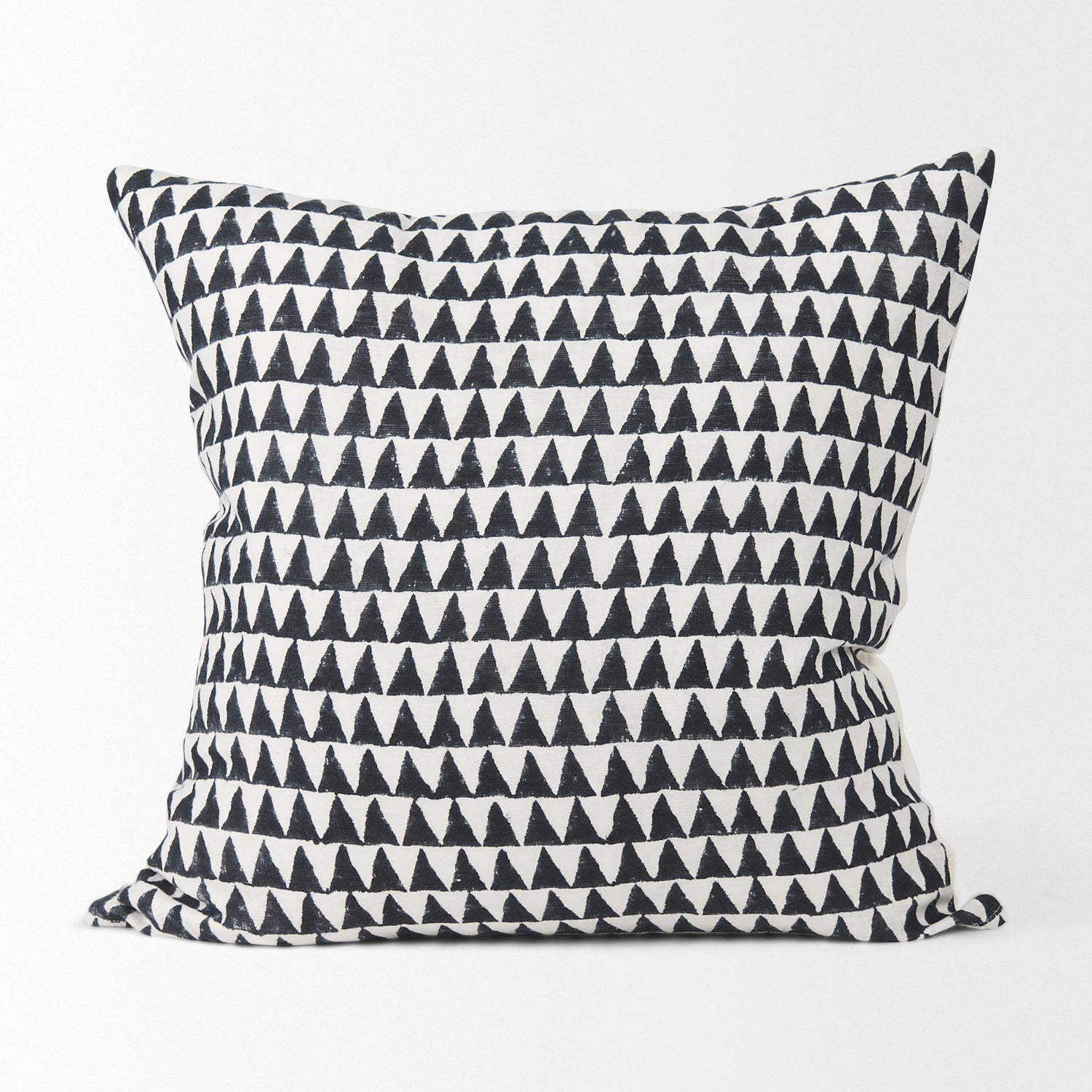 Jolie 22x22 Cream w/ Black Print Linen Square Pillow Cover w/Filler, Set of 2