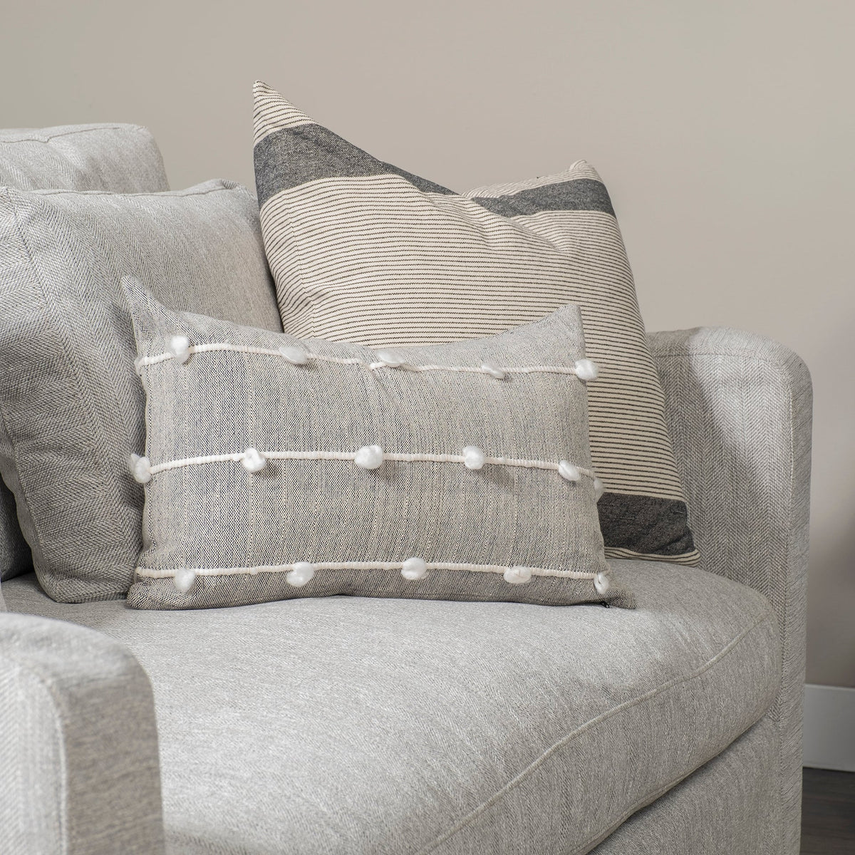 Linda 13x21 Navy And Cream With White Detail Pillow Cover w/Non-Allergen Filler, Set of 2
