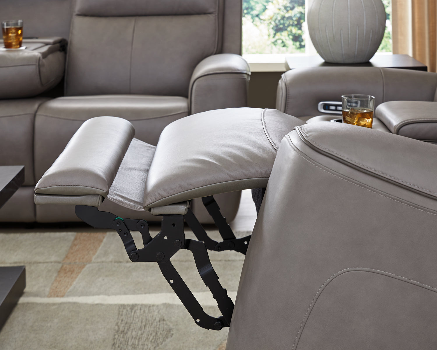 5Z-Comfort Coin Power Reclining Loveseat with Console - PCU1090018