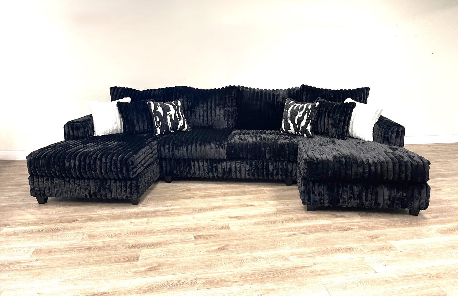 9700 - Sectional Black - 9700 - Sectional Black