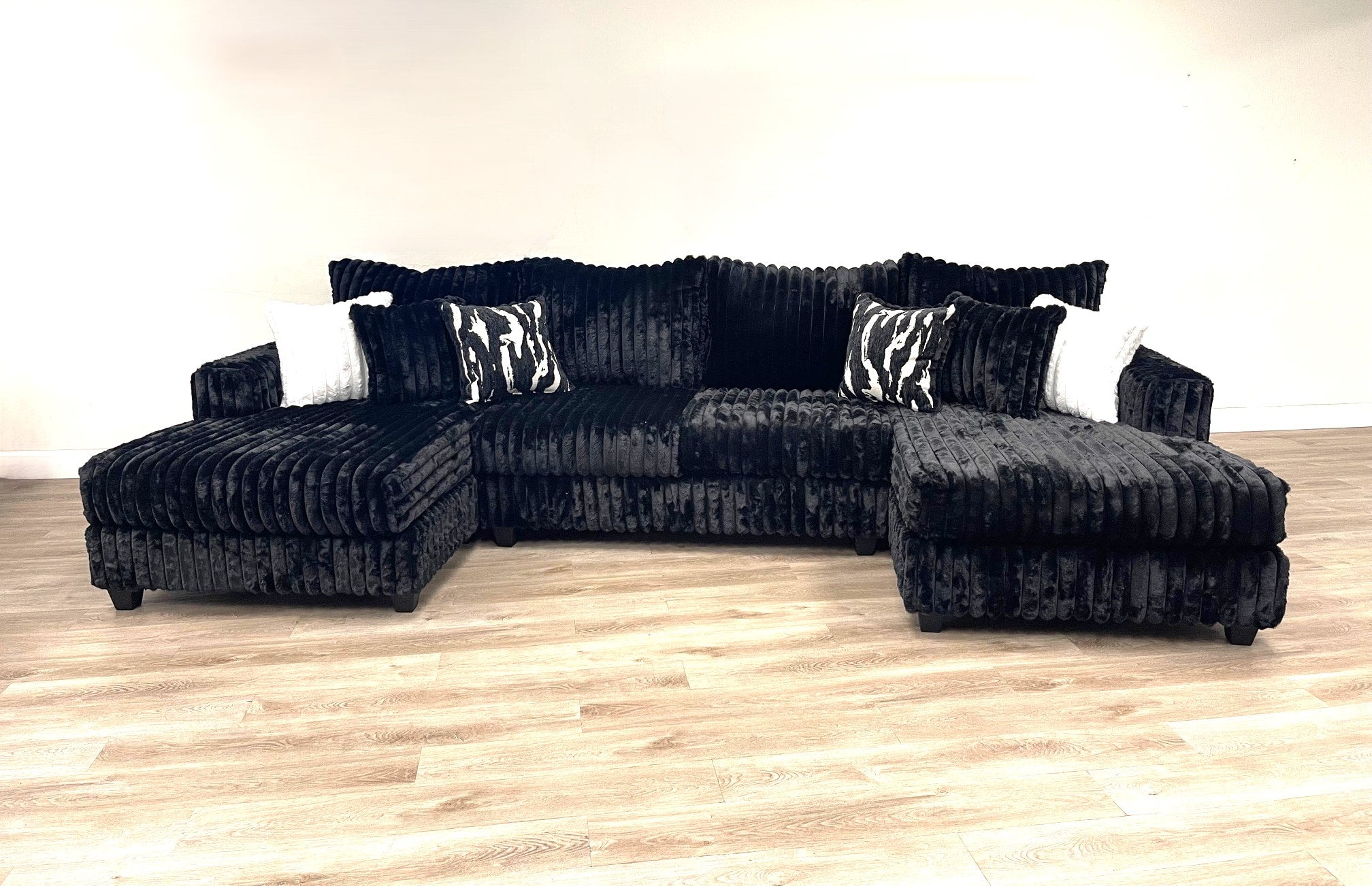 9700 - Sectional Black - 9700 - Sectional Black