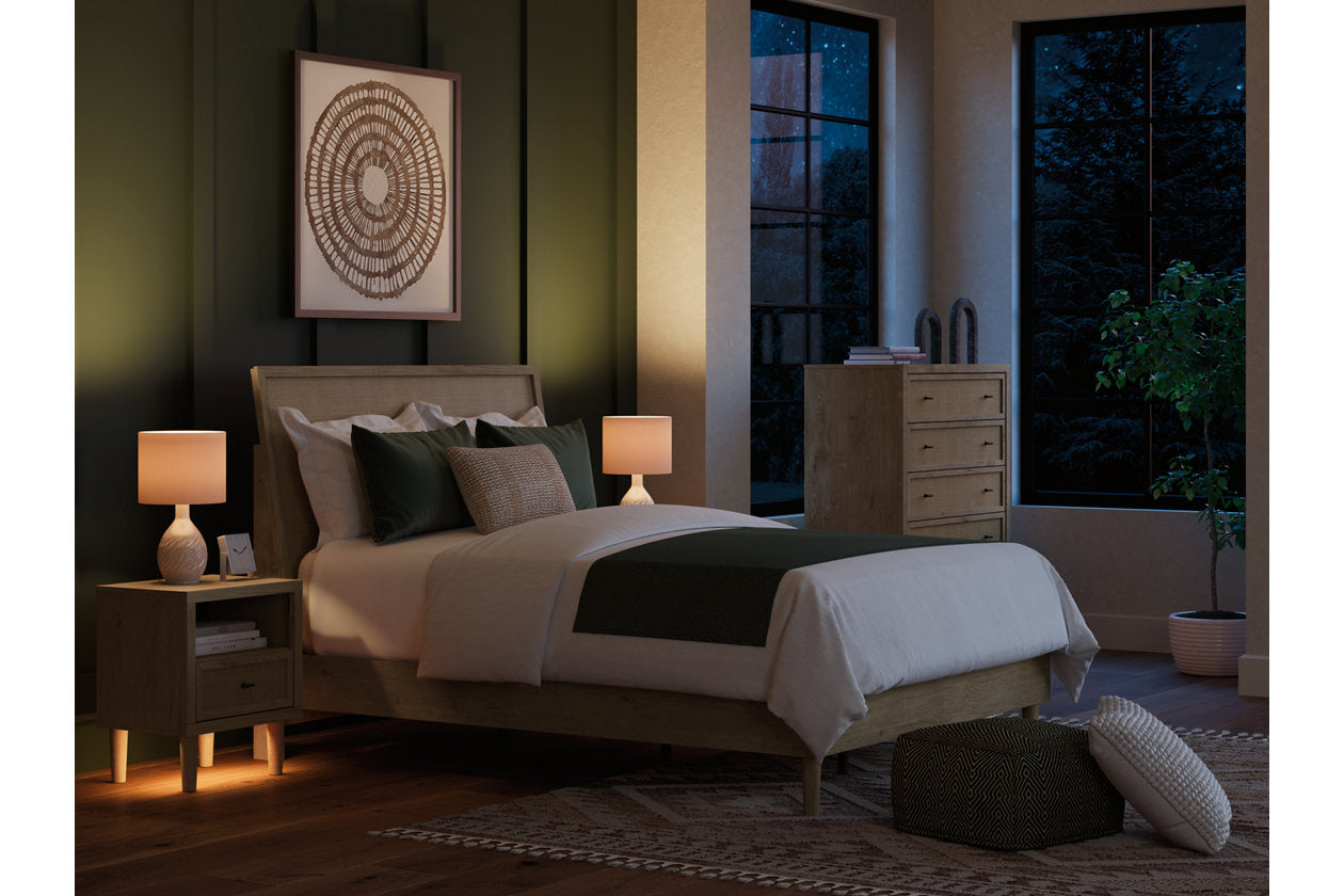 Cielden Two-tone Queen Platform Bed -  Ashley - Luna Furniture