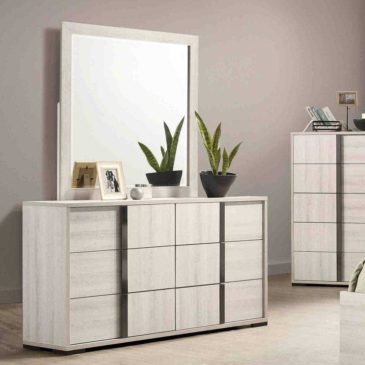 Horten White Wash Contemporary Youth Bedroom Set