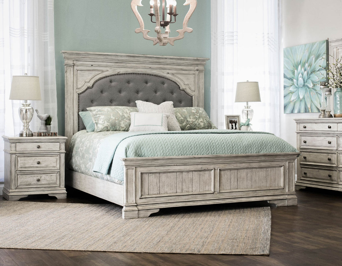 Highland Park Cathedral White 4-Piece Queen Bedroom Set (Queen Bed/DR/MR/NS)