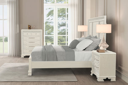 Stella Mia Creamy White Traditional Bedroom Set