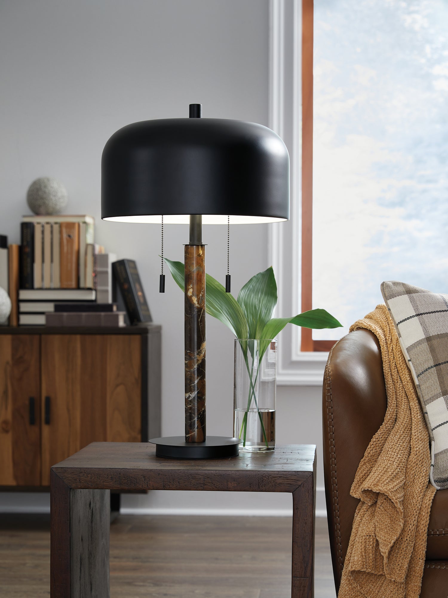 Alanbert Brown/Black Table Lamp - L208454