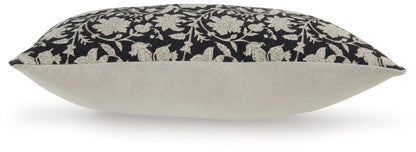 Alanderson Black/Ivory Pillow (Set of 4) - A1001100