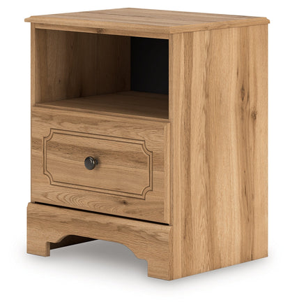 Aleaport Queen Panel Bed with Dresser and Nightstand in Warm Brown from Ashley - Luna Furniture