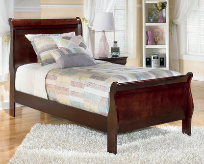 Alisdair Twin Sleigh Bed, 2 Dressers, Mirror and Nightstand - B376B33
