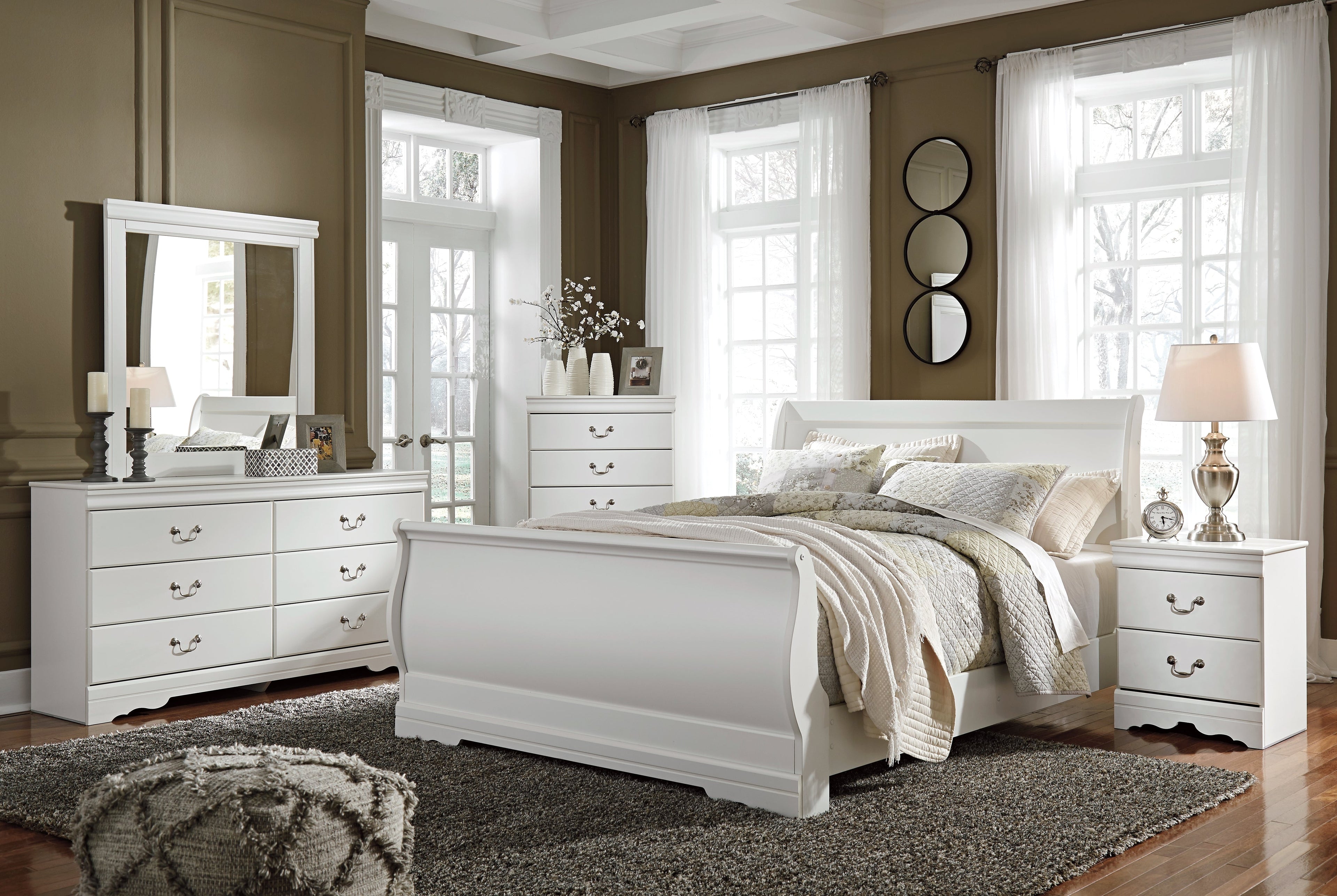 Anarasia Queen Sleigh Bed with Dresser in White from Ashley - Luna Furniture