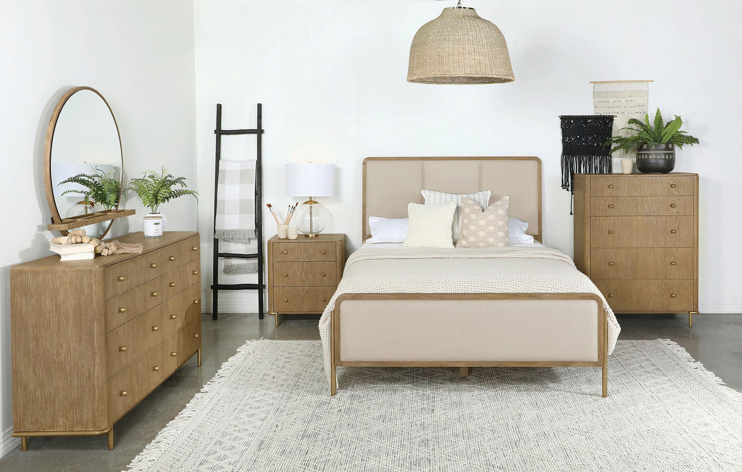 Arini 5-piece California King Bedroom Set Cream and Sand Wash - 224301KWCRM-S5