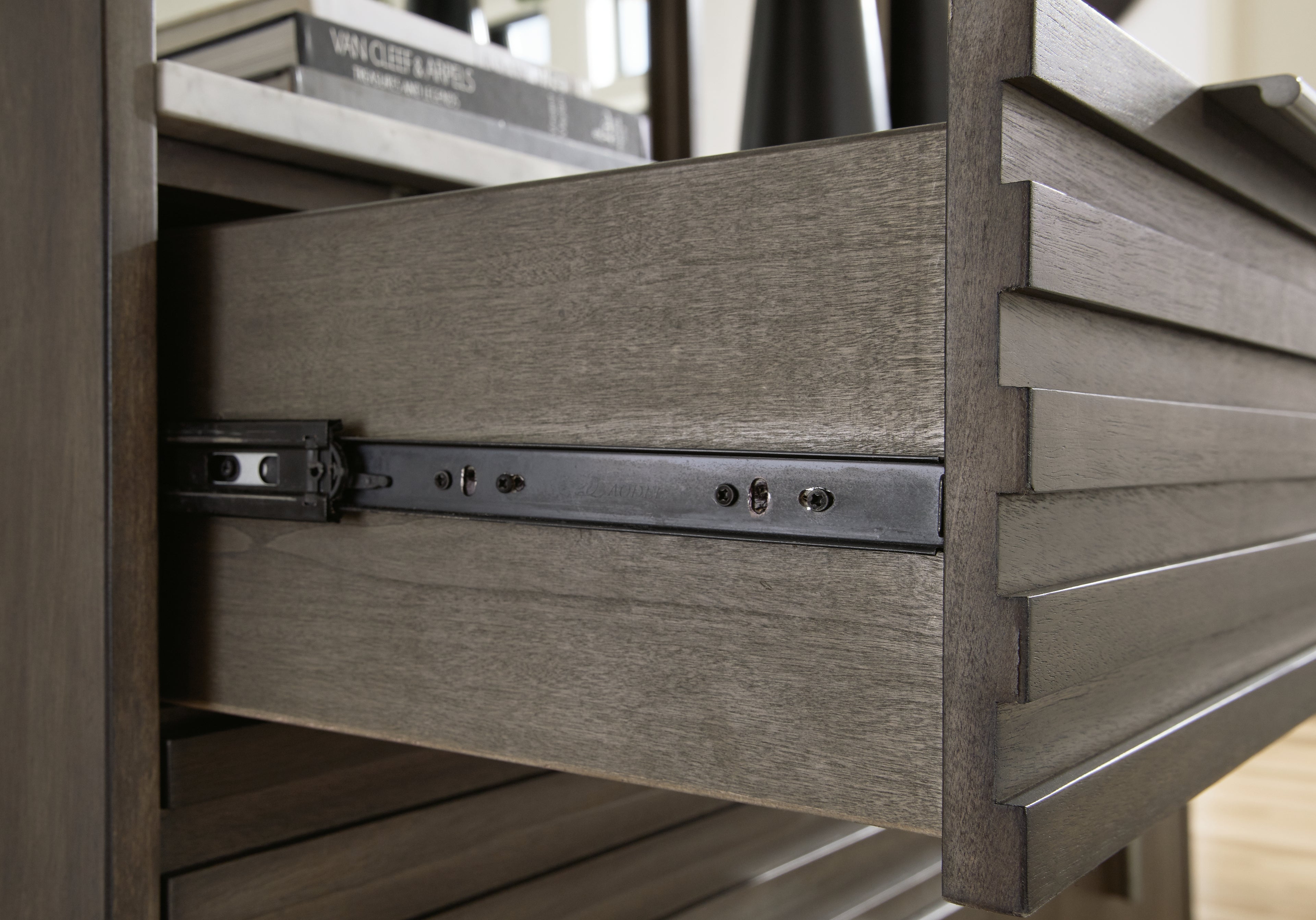 Arkenton Grayish Brown/White Dresser - B786-31