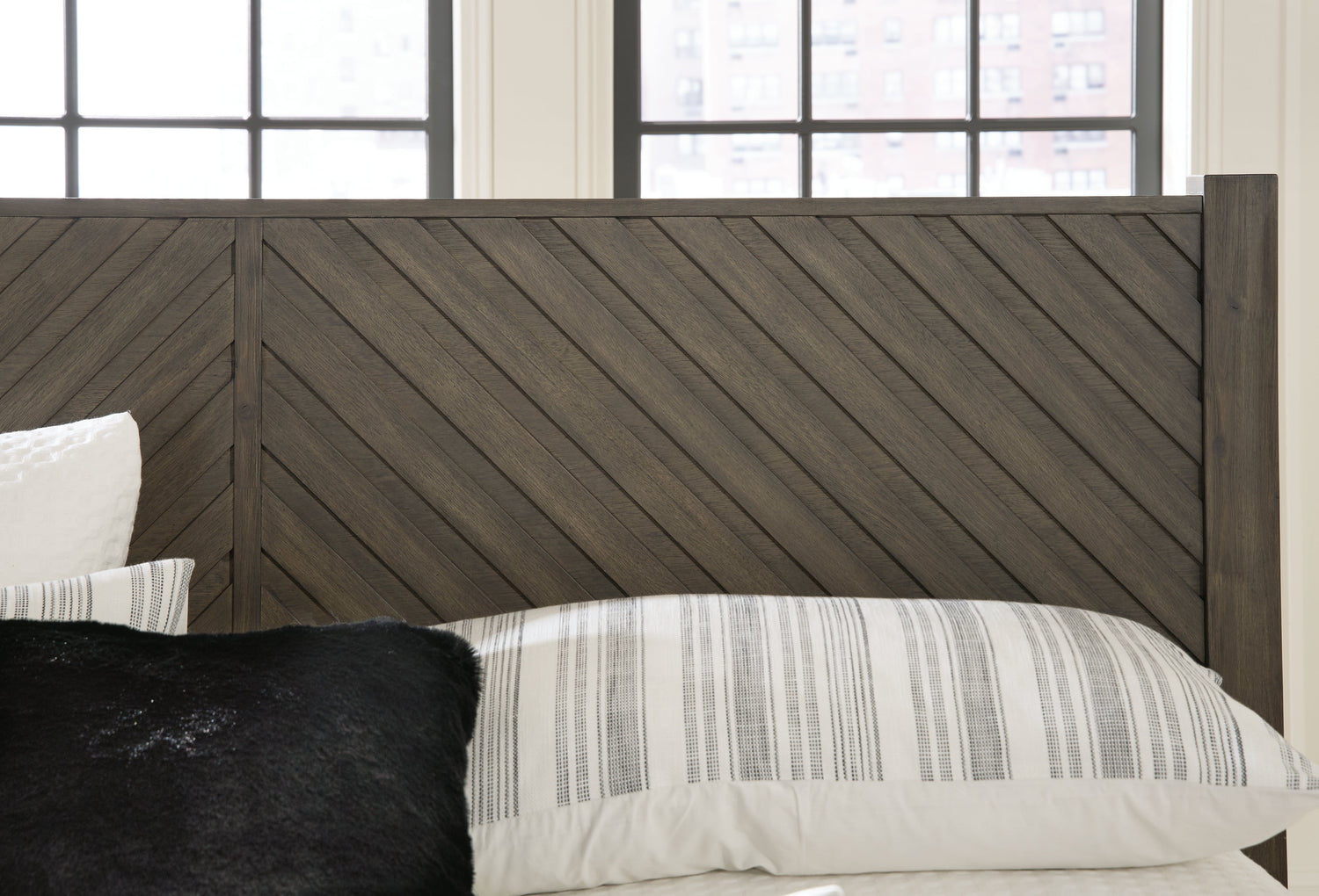 Arkenton King Panel Bed with Mirrored Dresser in Grayish Brown from Ashley - Luna Furniture