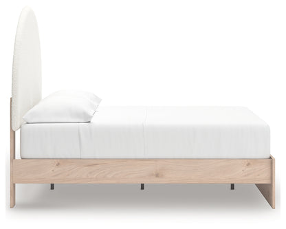 Arloster Tan/White Full Upholstered Panel Bed - PCB1566B3