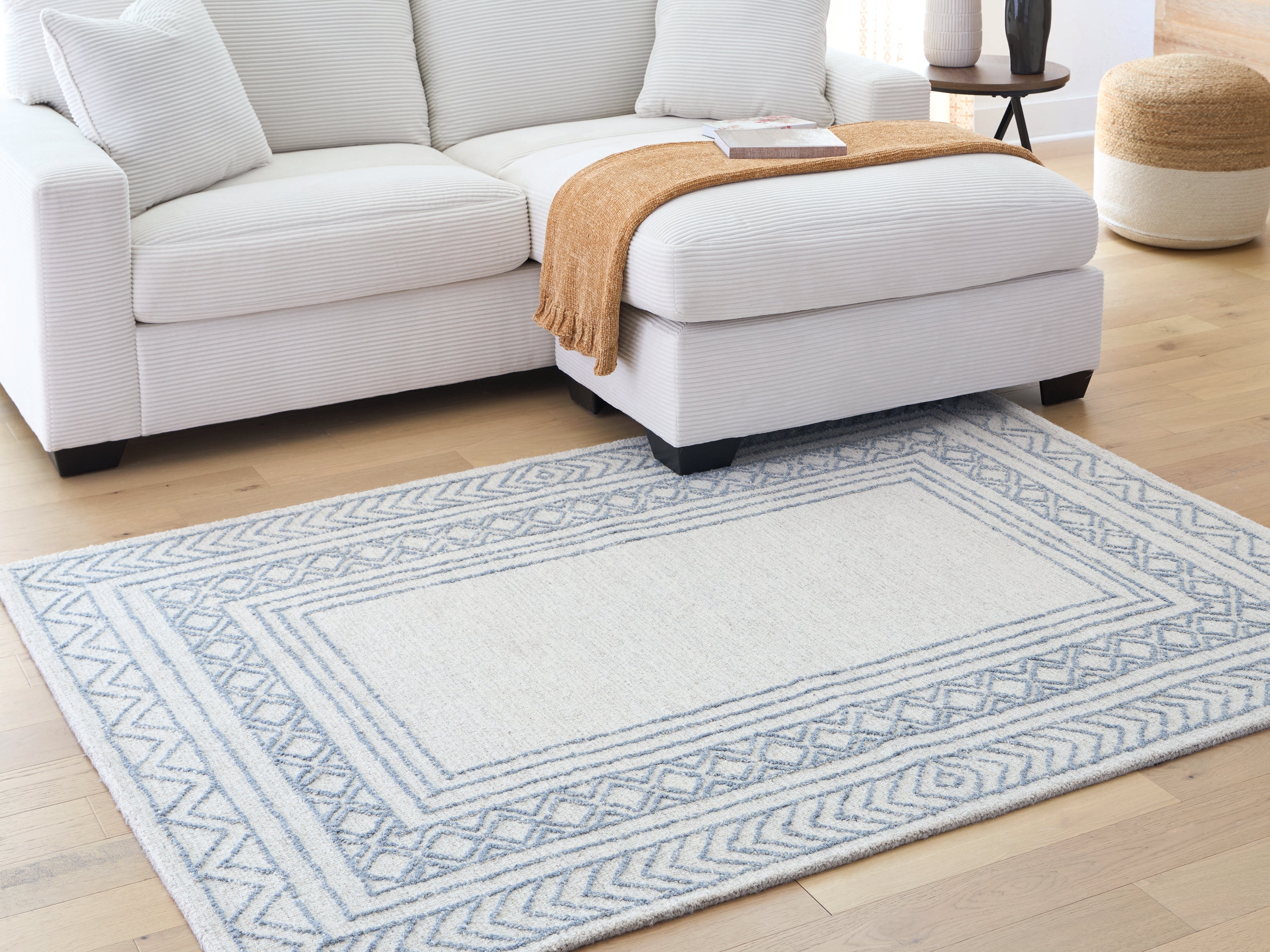 Azelhurst Blue/Ivory/Gray Medium Rug - R407852