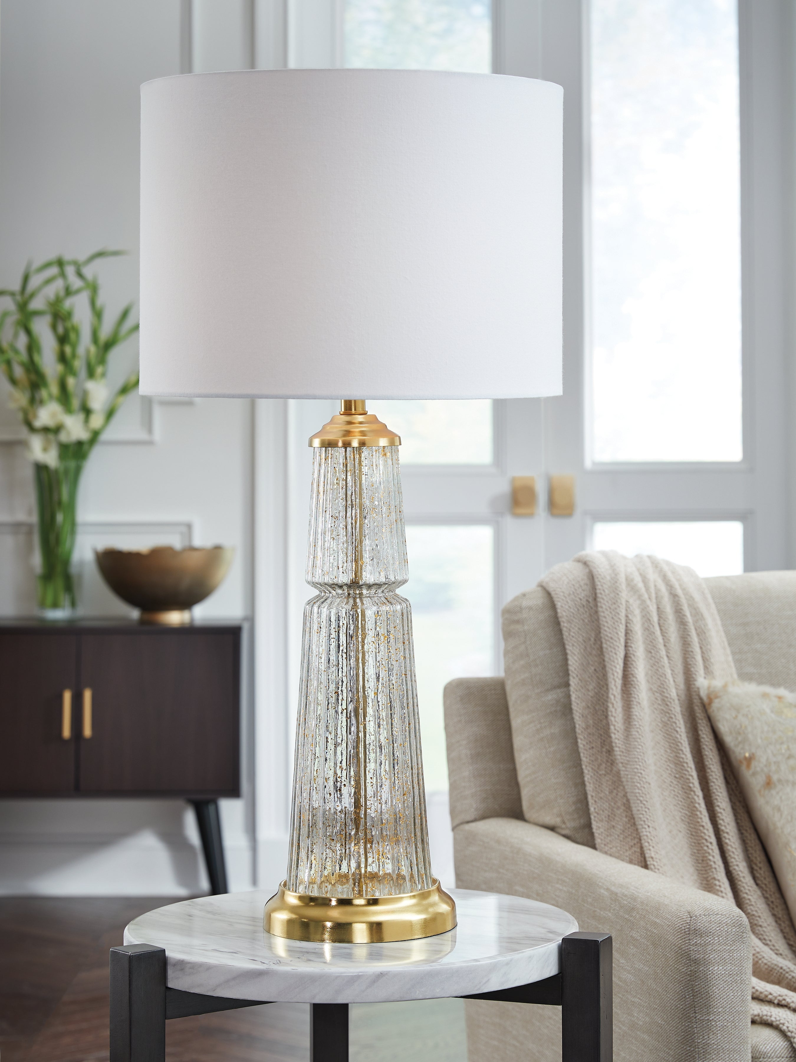 Bakersboro Clear/Gold Finish Table Lamp - L430884