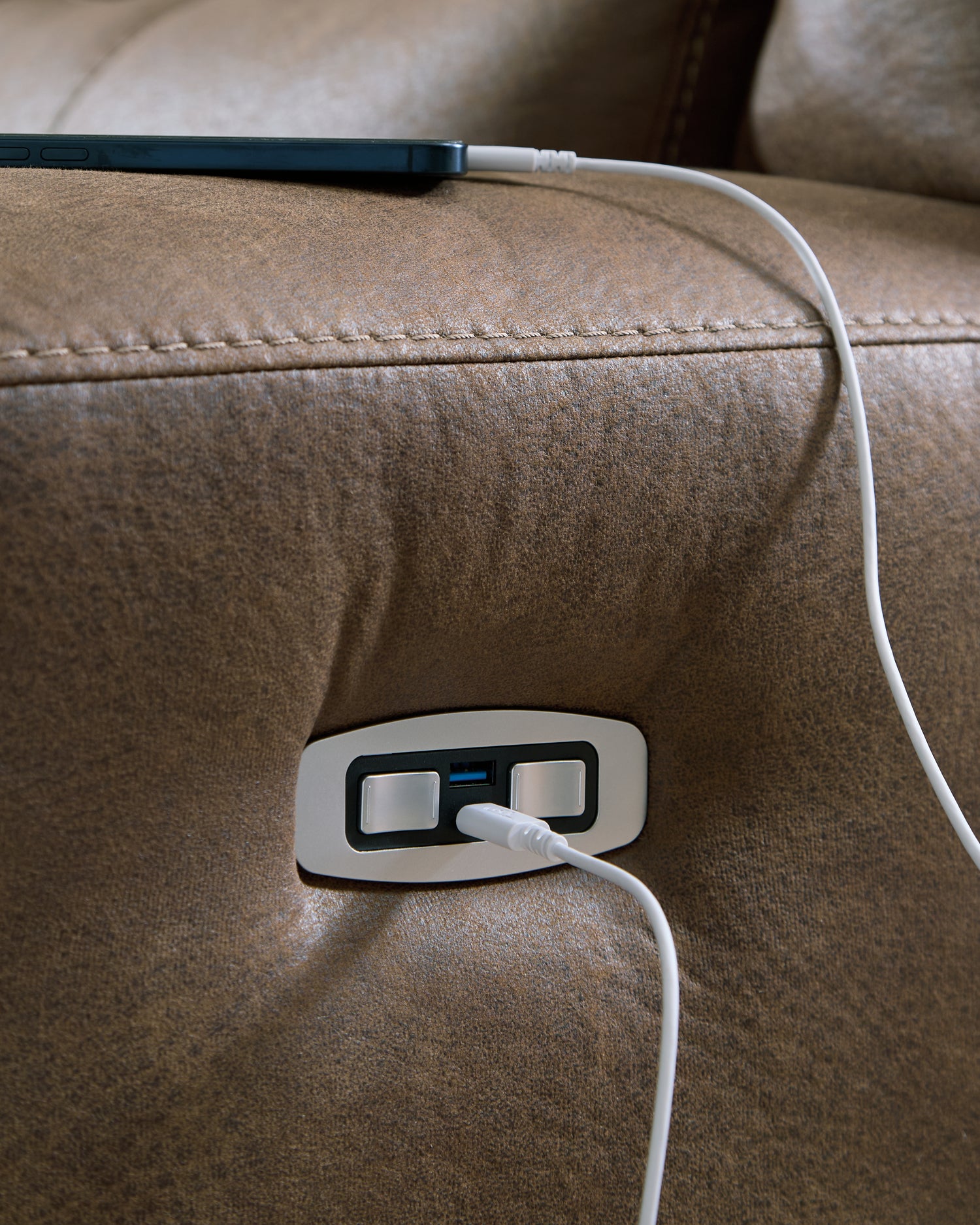 Beckley Place Earth Power Reclining Sofa - PC9180247