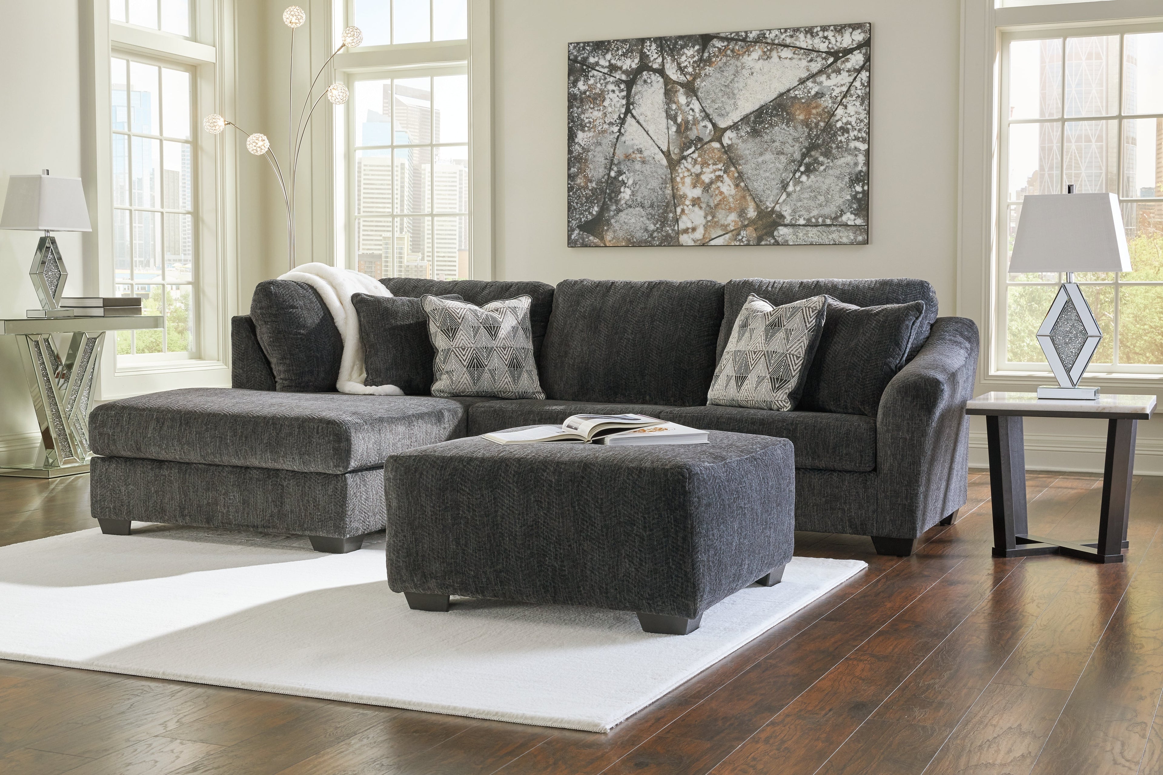 Biddeford 2-Piece Sectional with Ottoman in Shadow - PKG015089