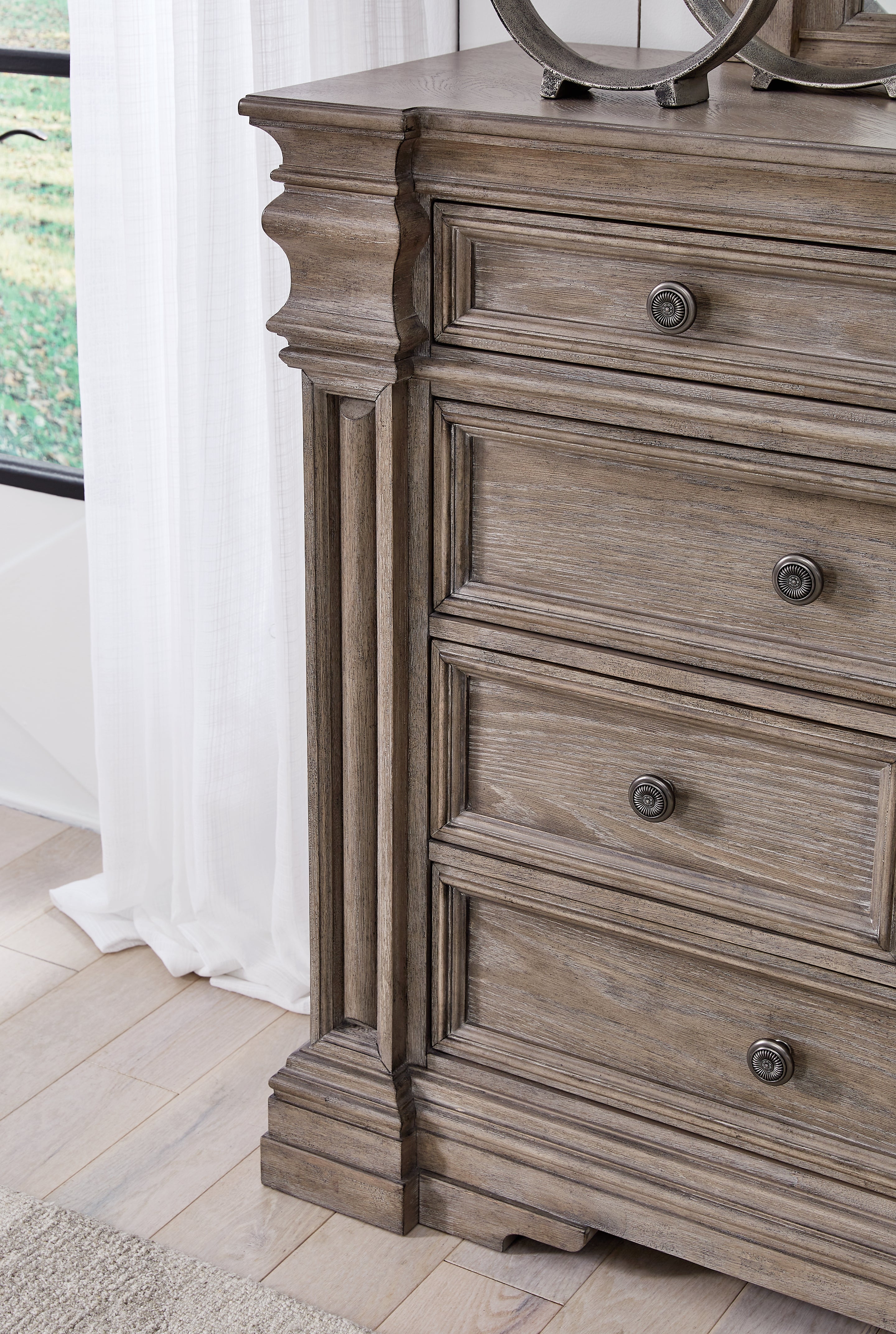 Blairhurst King Panel Bed with Dresser in Light Grayish Brown - PKG016997