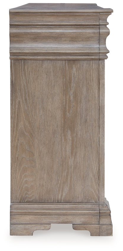 Blairhurst King Panel Bed with Dresser in Light Grayish Brown - PKG016997