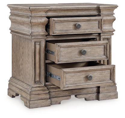 Blairhurst King Panel Bed with Mirrored Dresser, Chest and Nightstand in Light Grayish Brown from Ashley - Luna Furniture