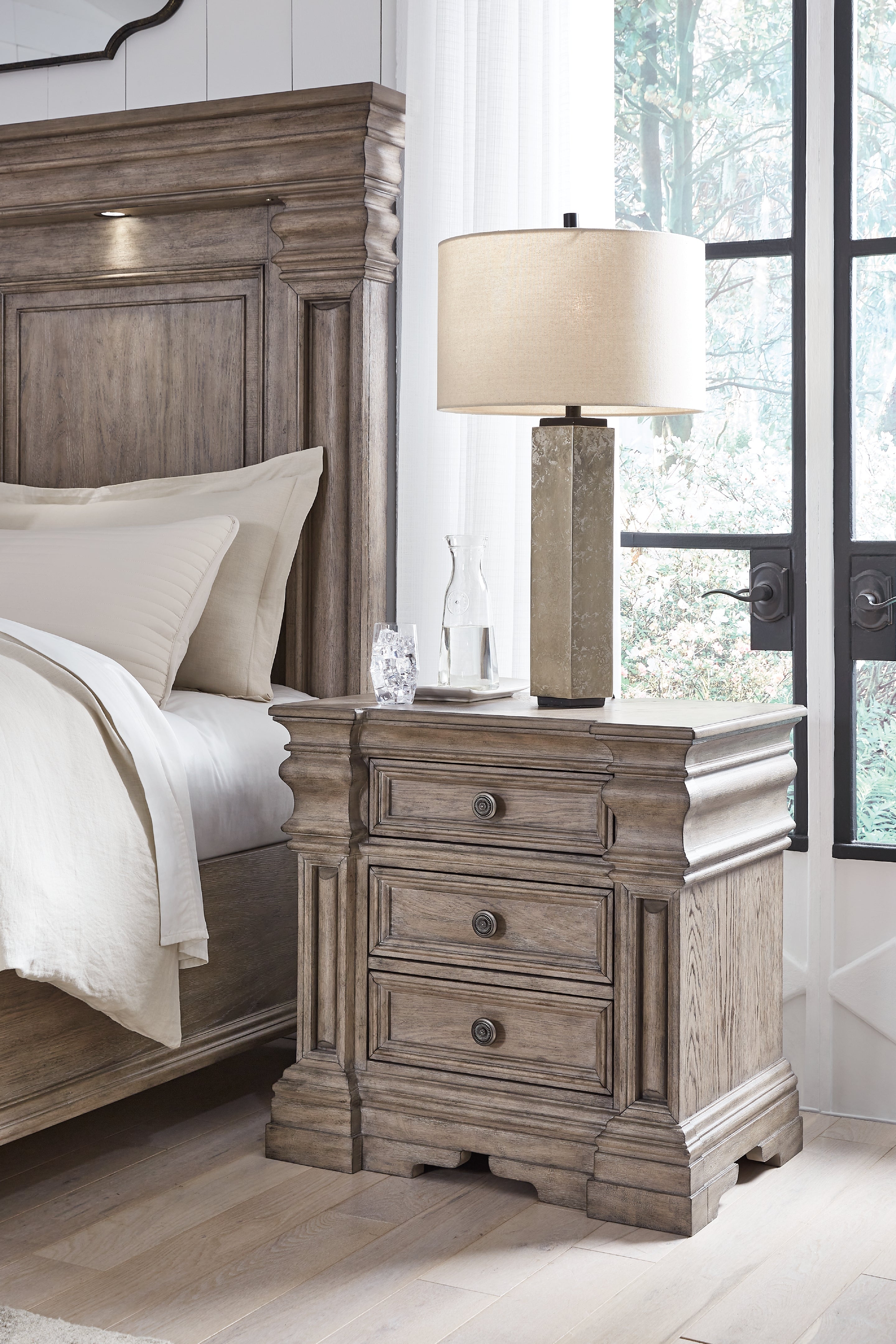Blairhurst Queen Panel Bed with Mirrored Dresser, Chest and Nightstand in Light Grayish Brown from Ashley - Luna Furniture
